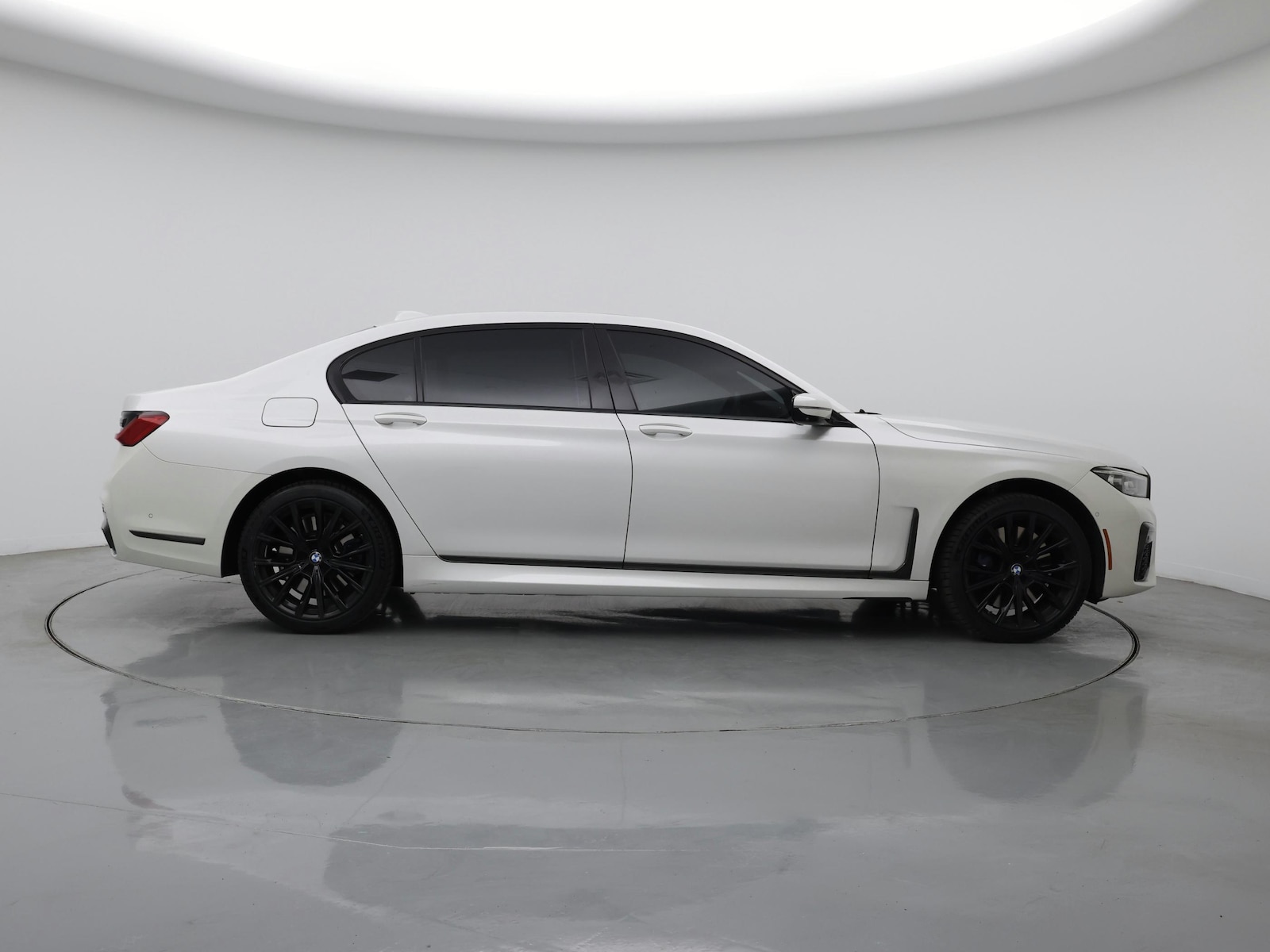 2021 BMW 7 Series 750i - Photo 8