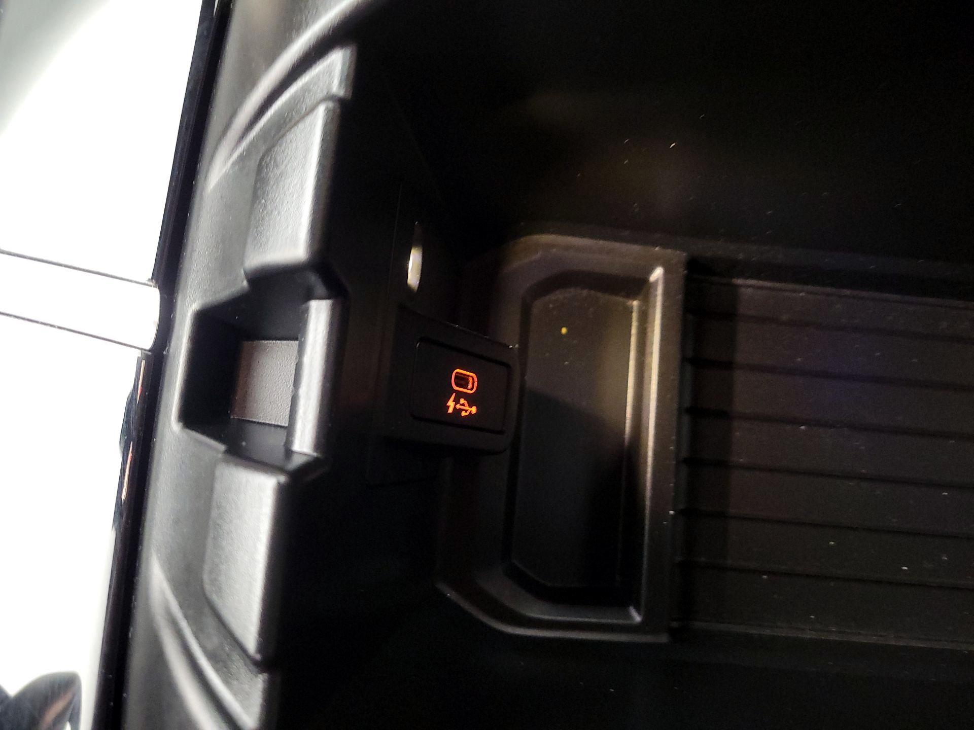 Thumbnail: 2021 BMW X3 - 19