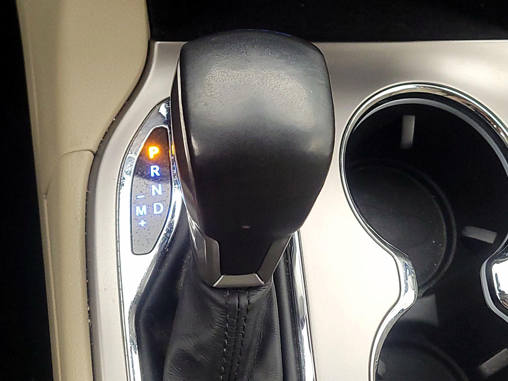 Thumbnail: 2021 Jeep Grand Cherokee - 17