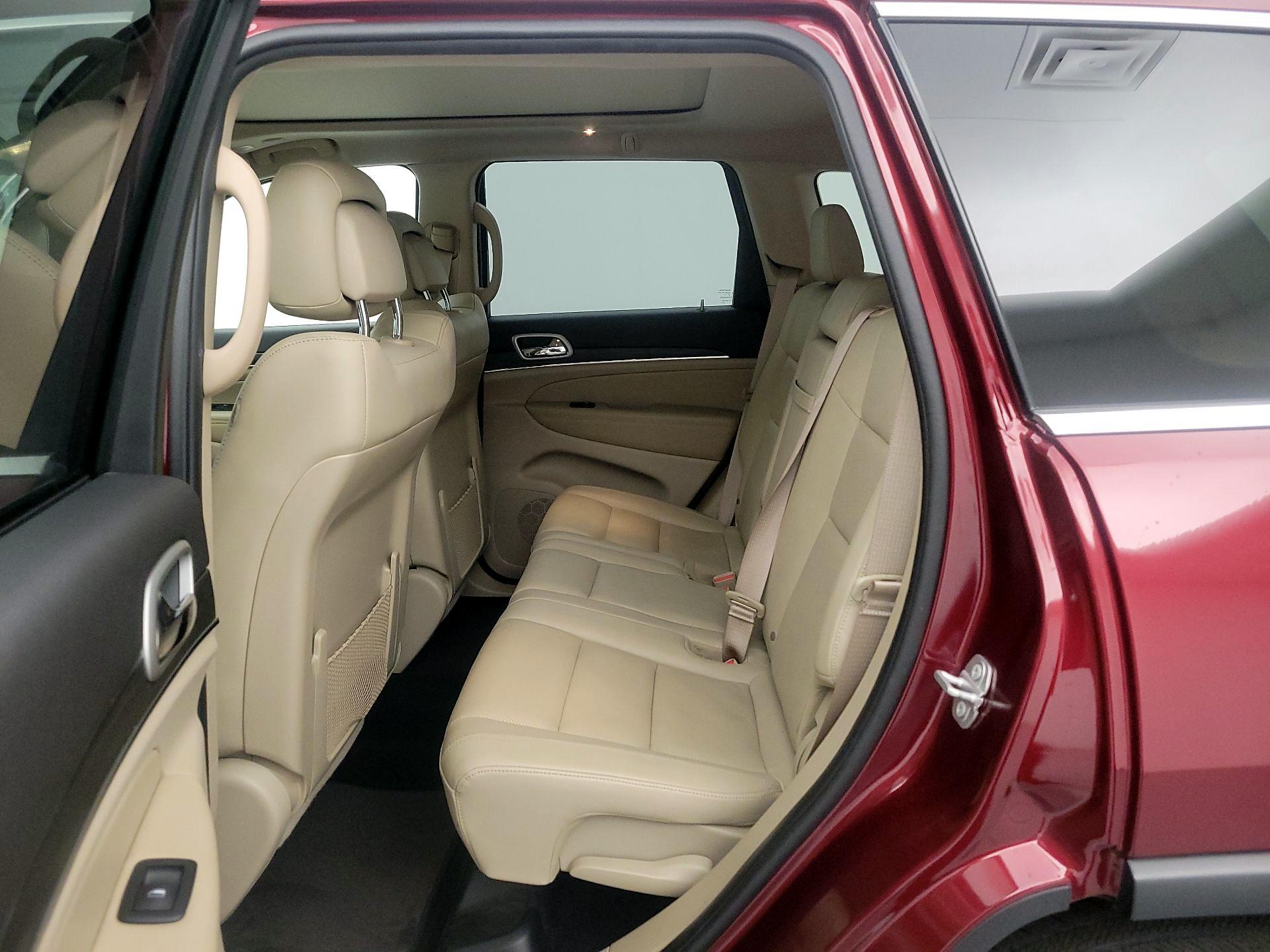 Thumbnail: 2021 Jeep Grand Cherokee - 20