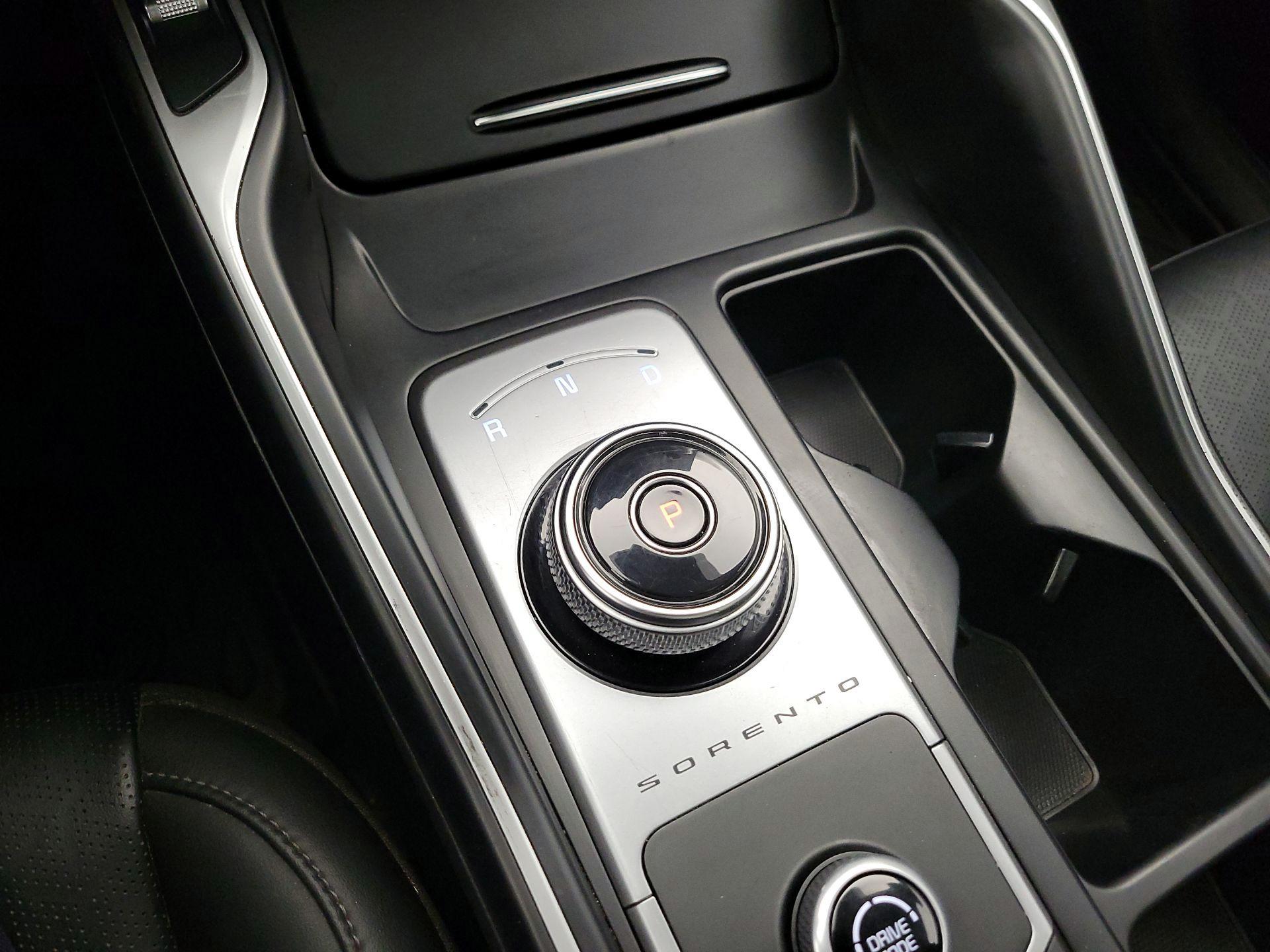 Thumbnail: 2021 Kia Sorento - 17