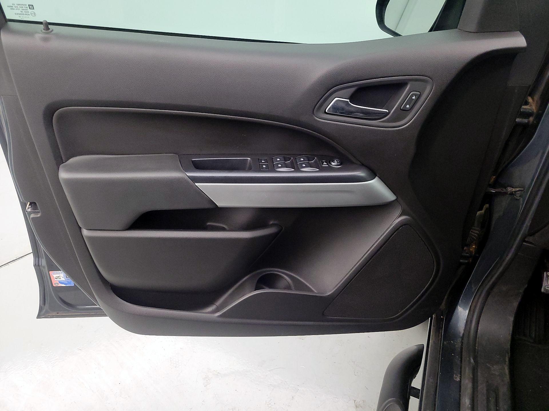 Thumbnail: 2017 Chevrolet Colorado - 12