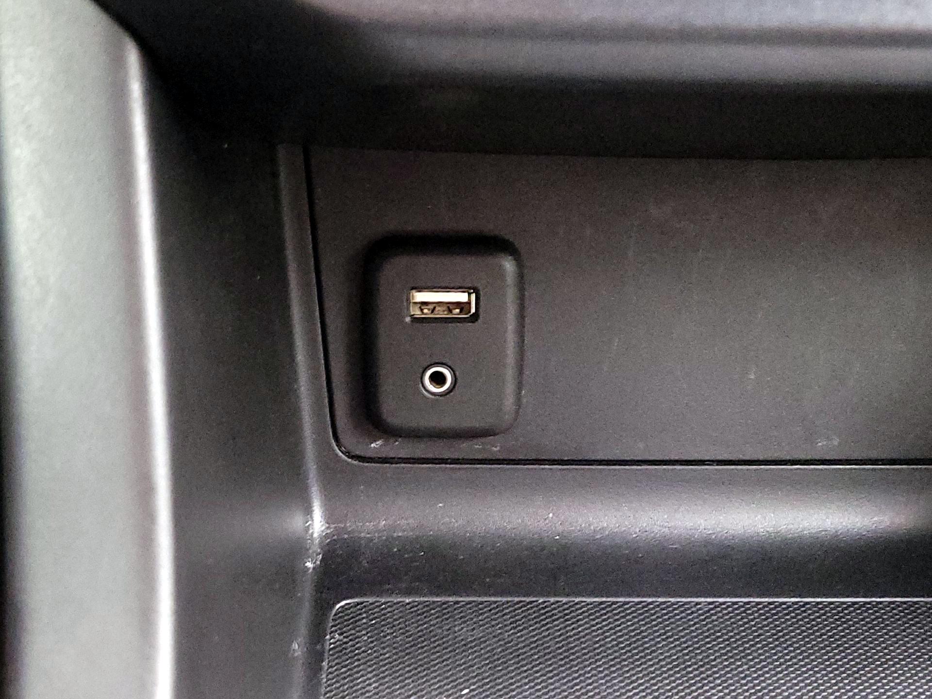 Thumbnail: 2017 Chevrolet Colorado - 18