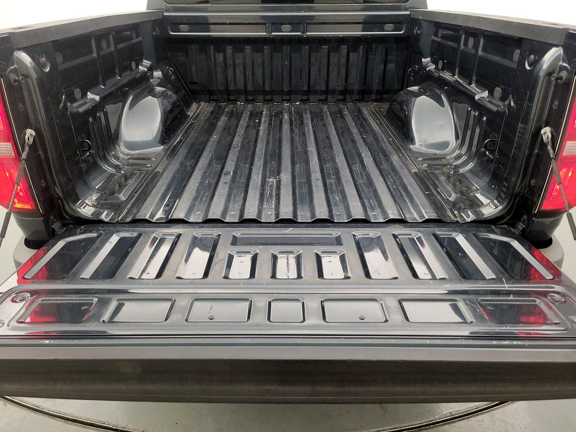 Thumbnail: 2017 Chevrolet Colorado - 20