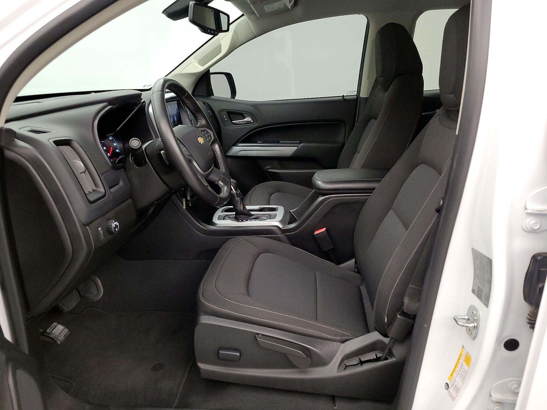 Thumbnail: 2022 Chevrolet Colorado - 11