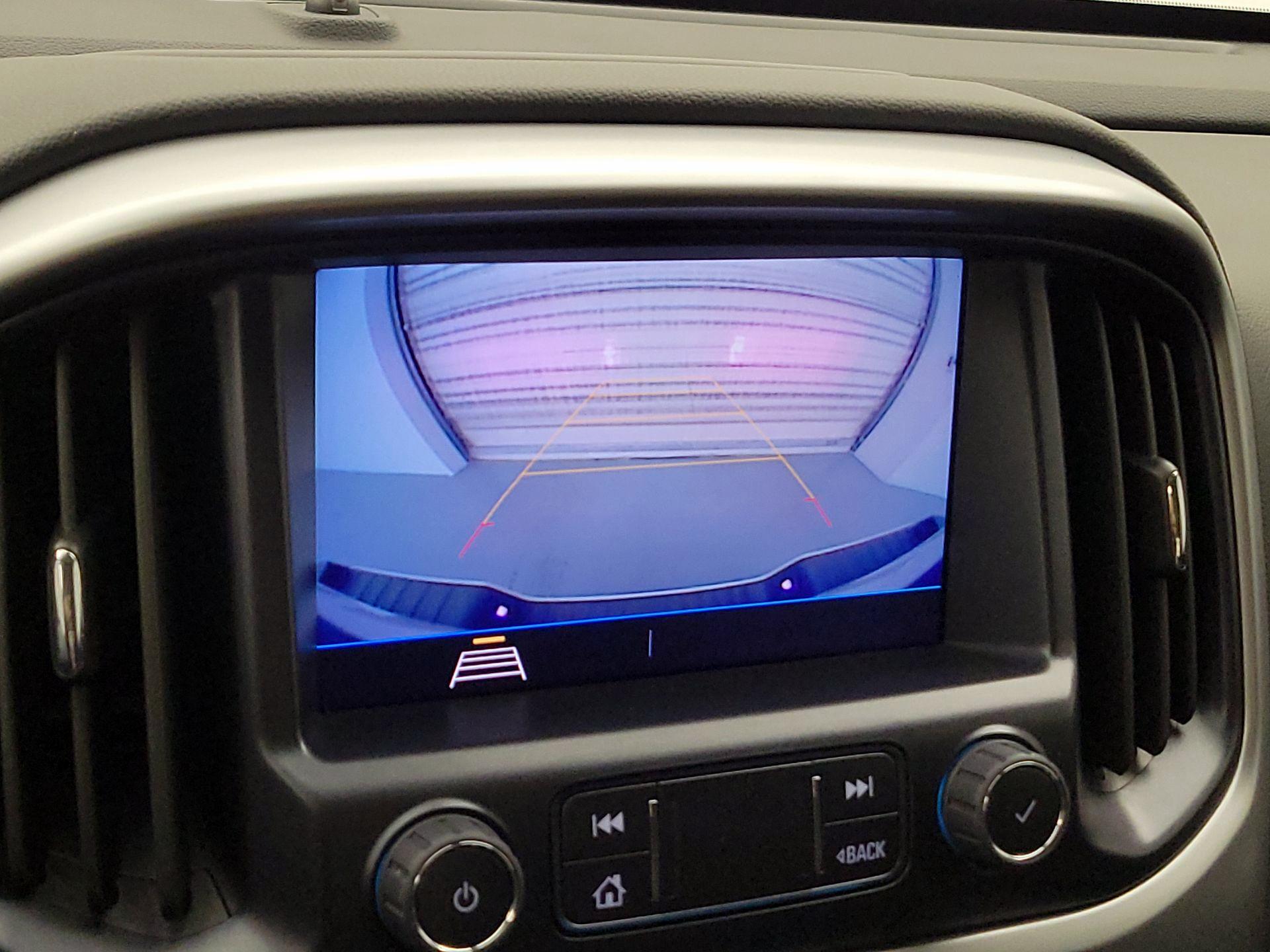 Thumbnail: 2022 Chevrolet Colorado - 14