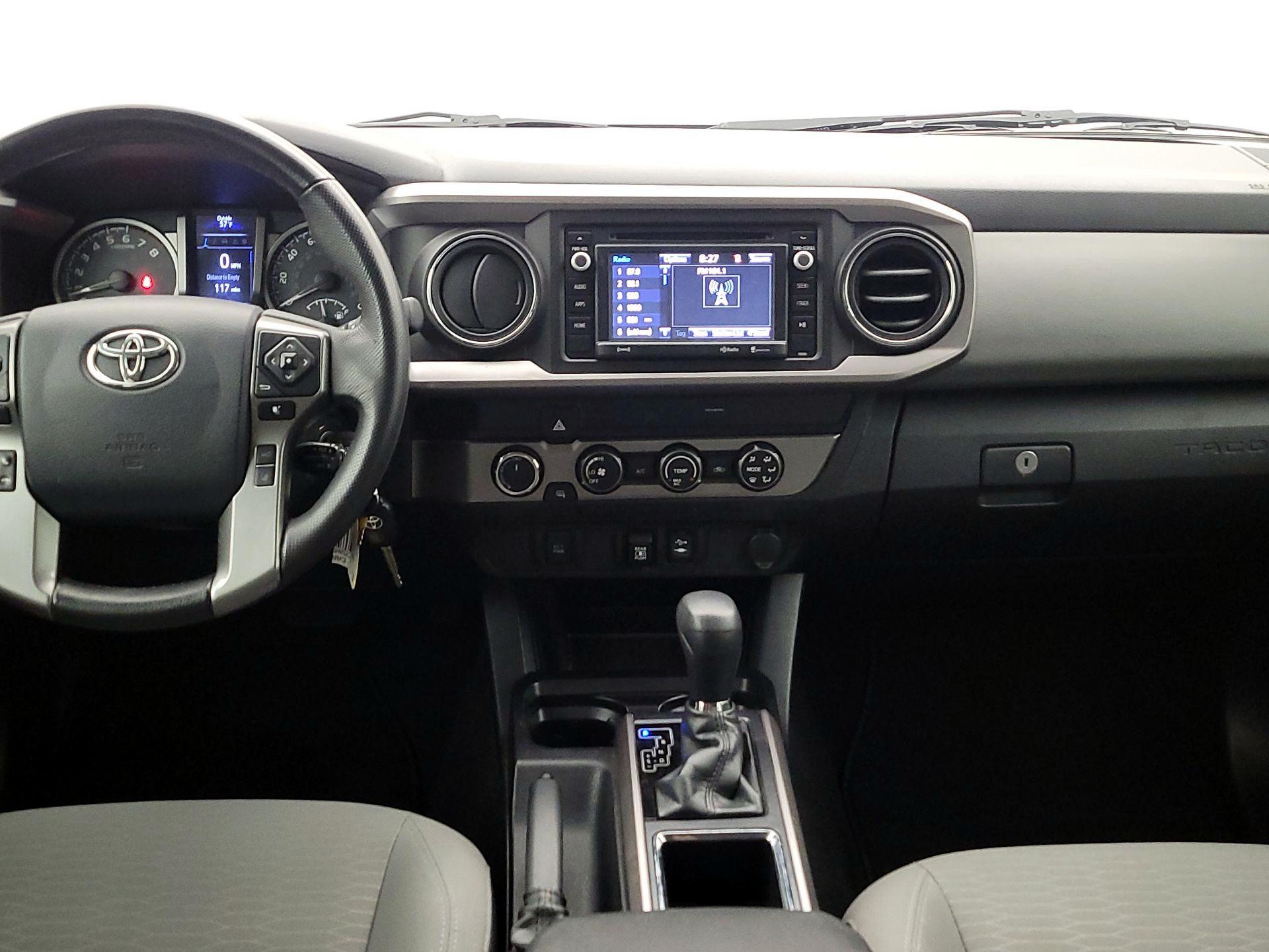 Thumbnail: 2019 Toyota Tacoma - 9