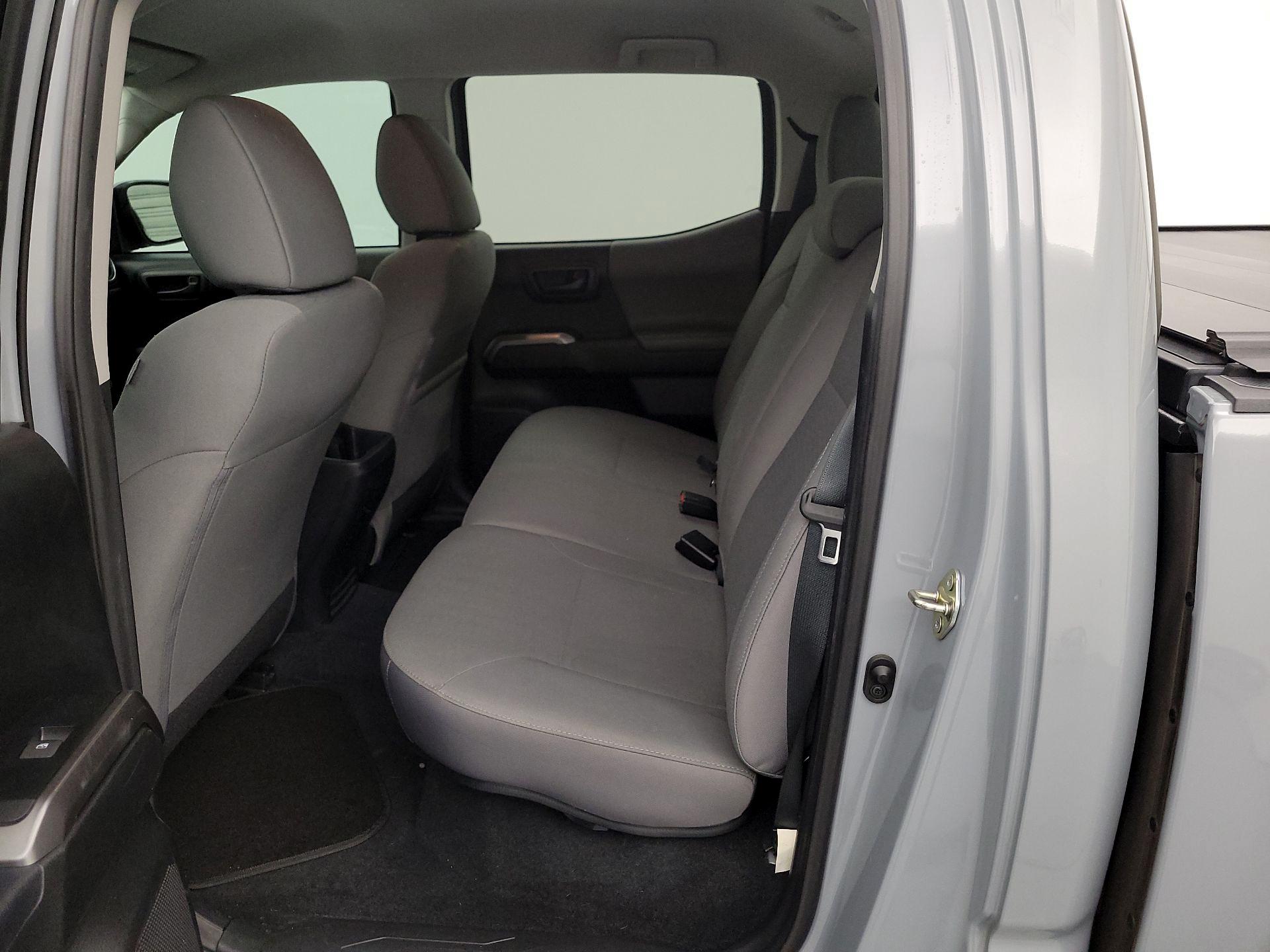 Thumbnail: 2019 Toyota Tacoma - 19