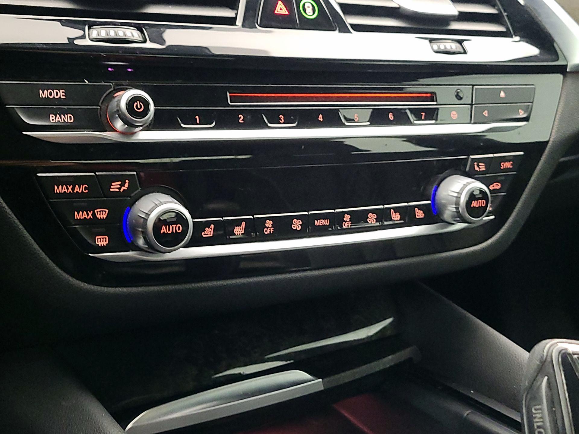 Thumbnail: 2018 BMW 5 Series - 17