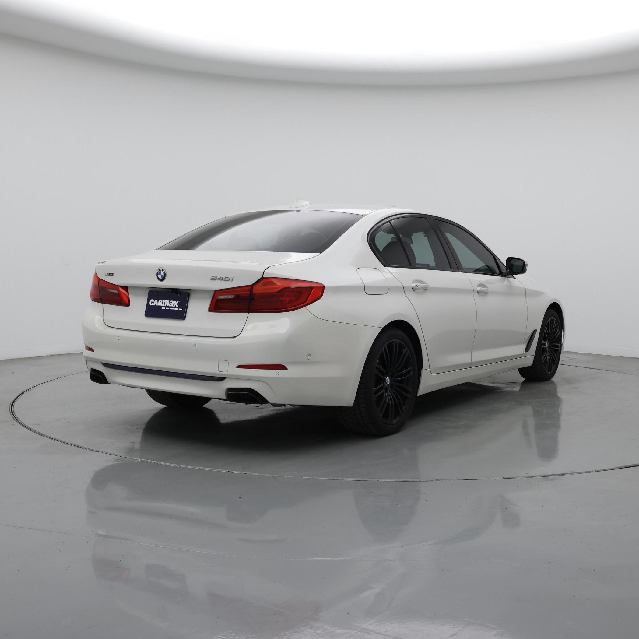 Thumbnail: 2018 BMW 5 Series - 8