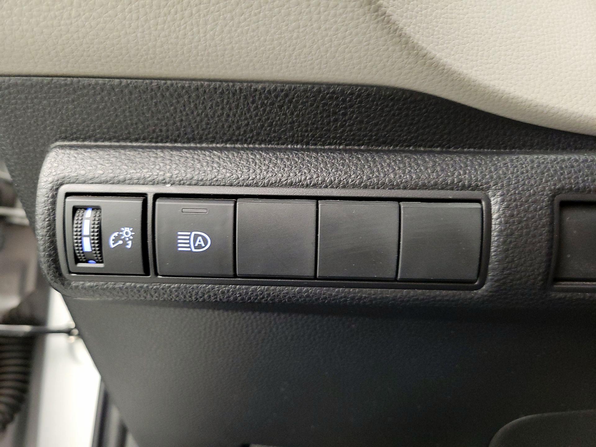 Thumbnail: 2022 Toyota Corolla - 13