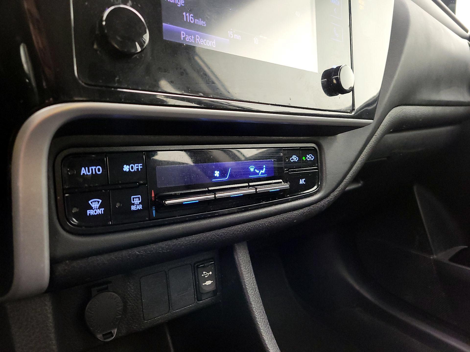 Thumbnail: 2018 Toyota Corolla - 16