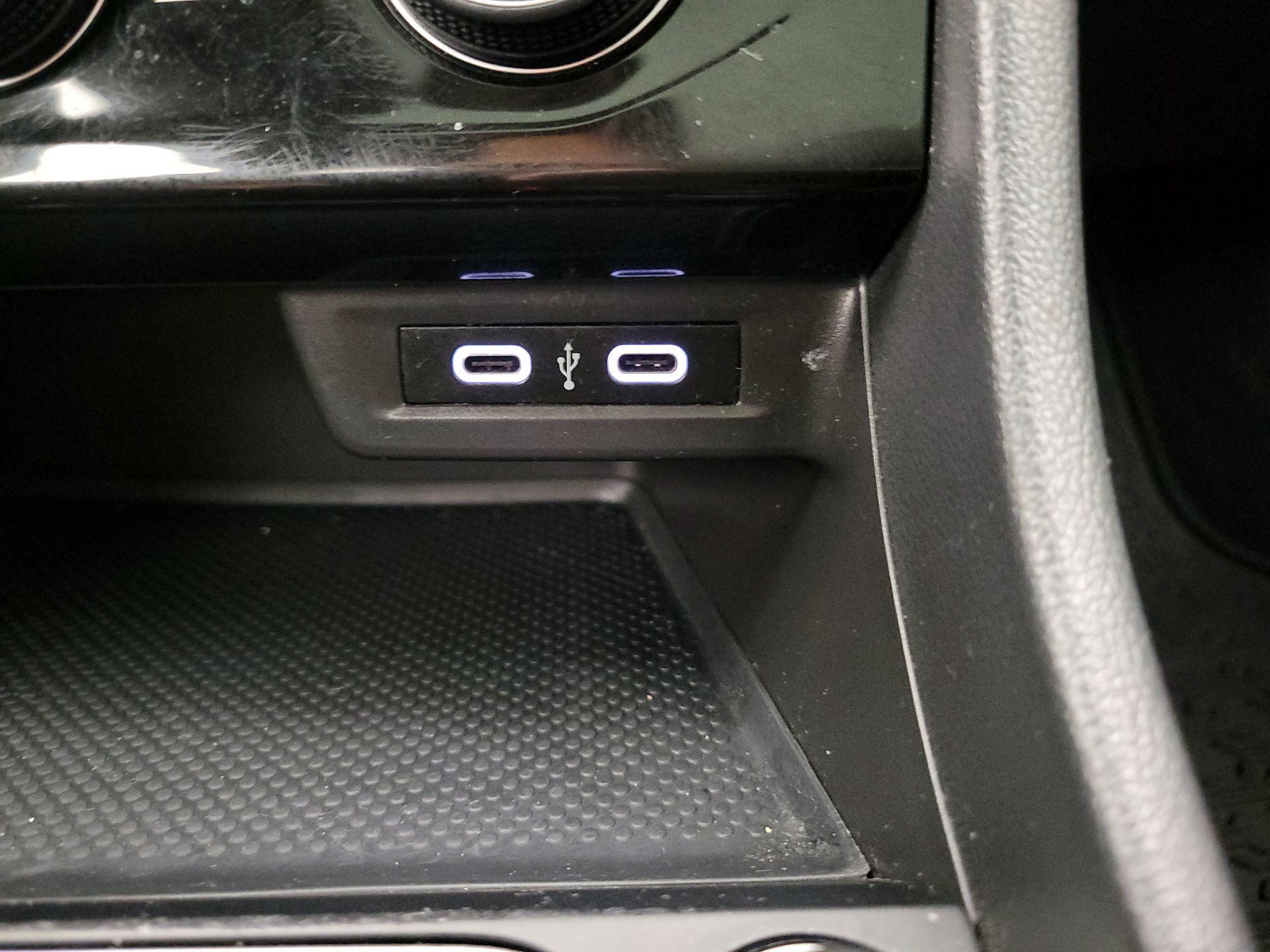 Thumbnail: 2022 Volkswagen Jetta - 18