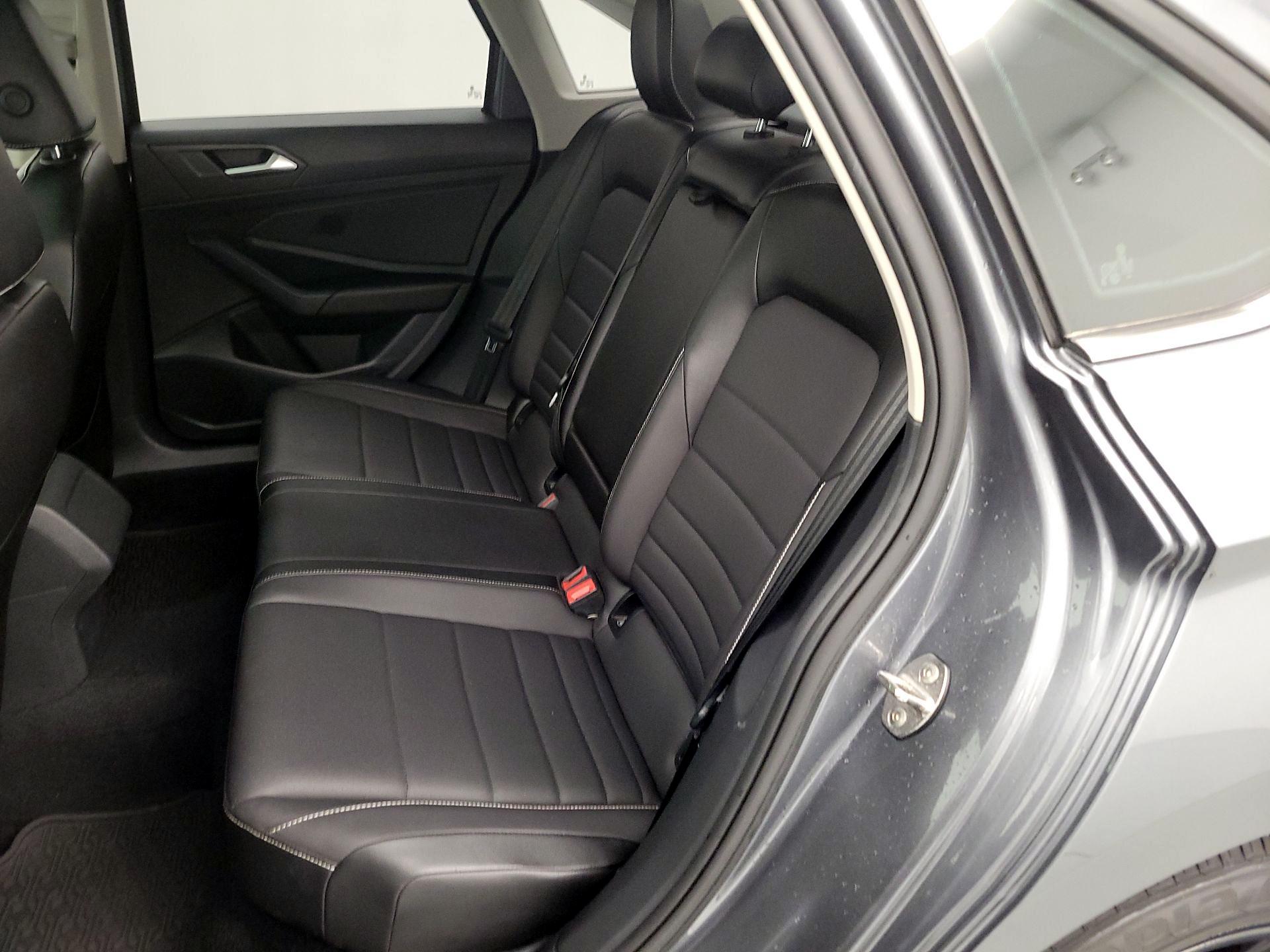 Thumbnail: 2022 Volkswagen Jetta - 20