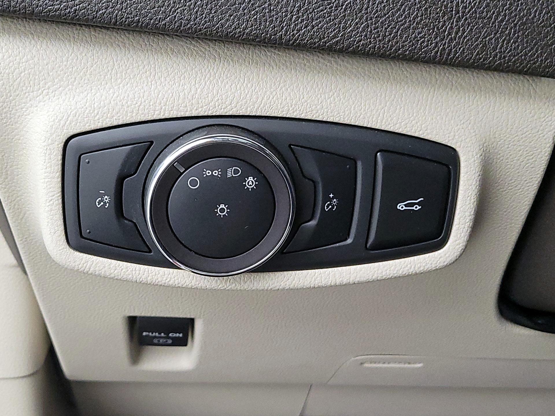 Thumbnail: 2019 Lincoln MKC - 13