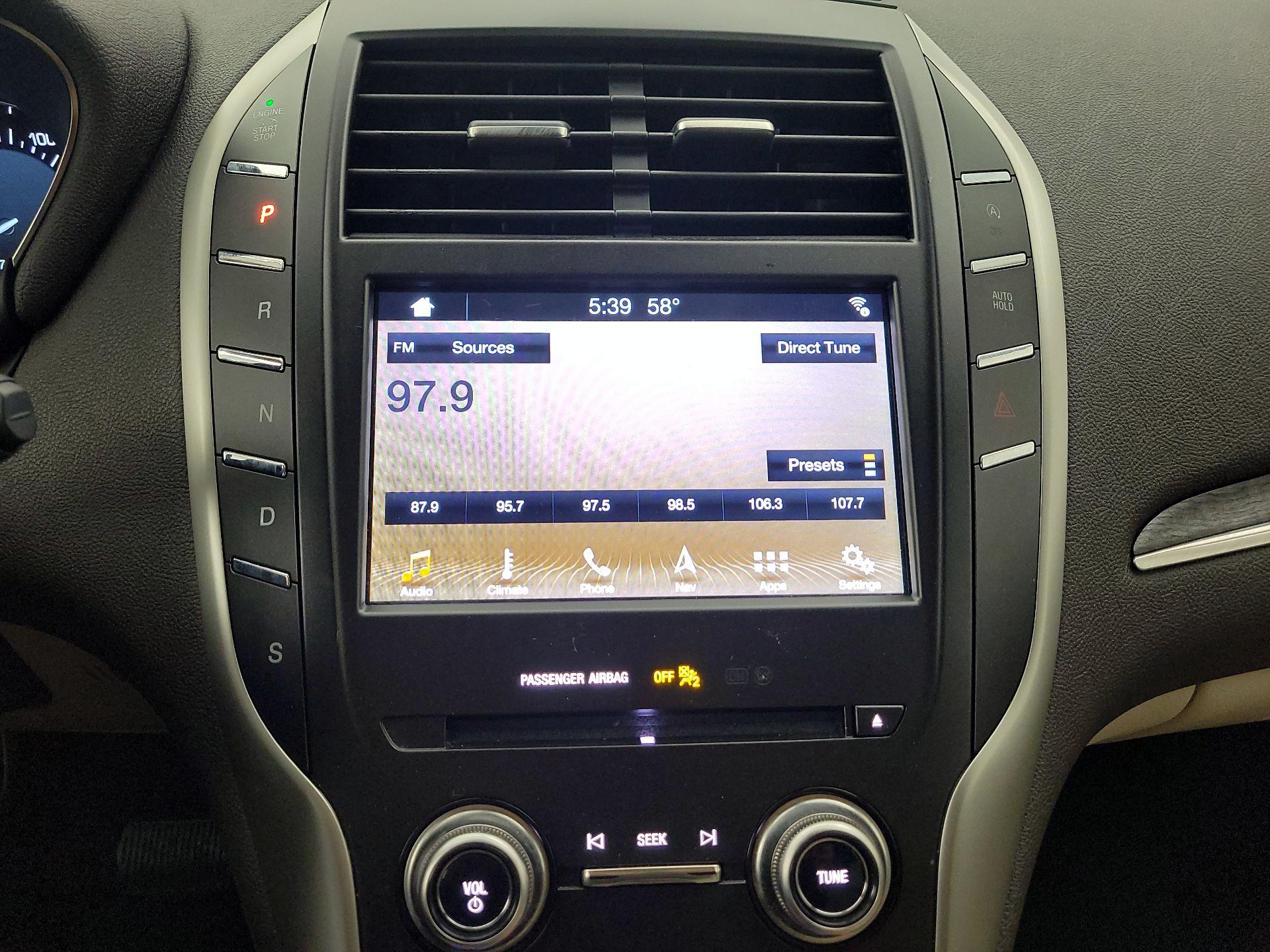 Thumbnail: 2019 Lincoln MKC - 16