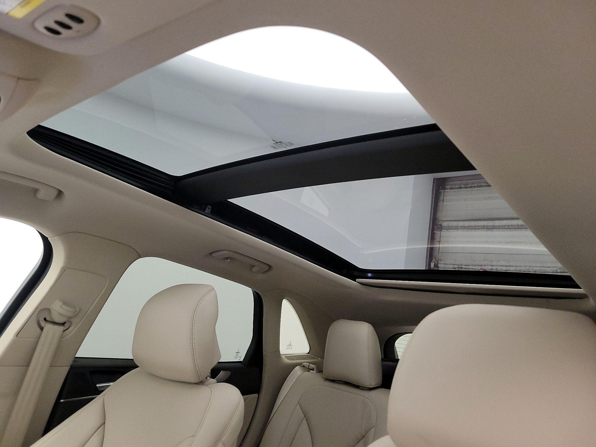 Thumbnail: 2019 Lincoln MKC - 20