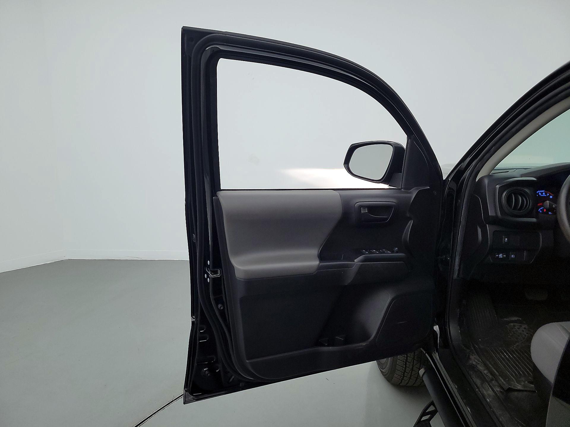 Thumbnail: 2023 Toyota Tacoma - 12