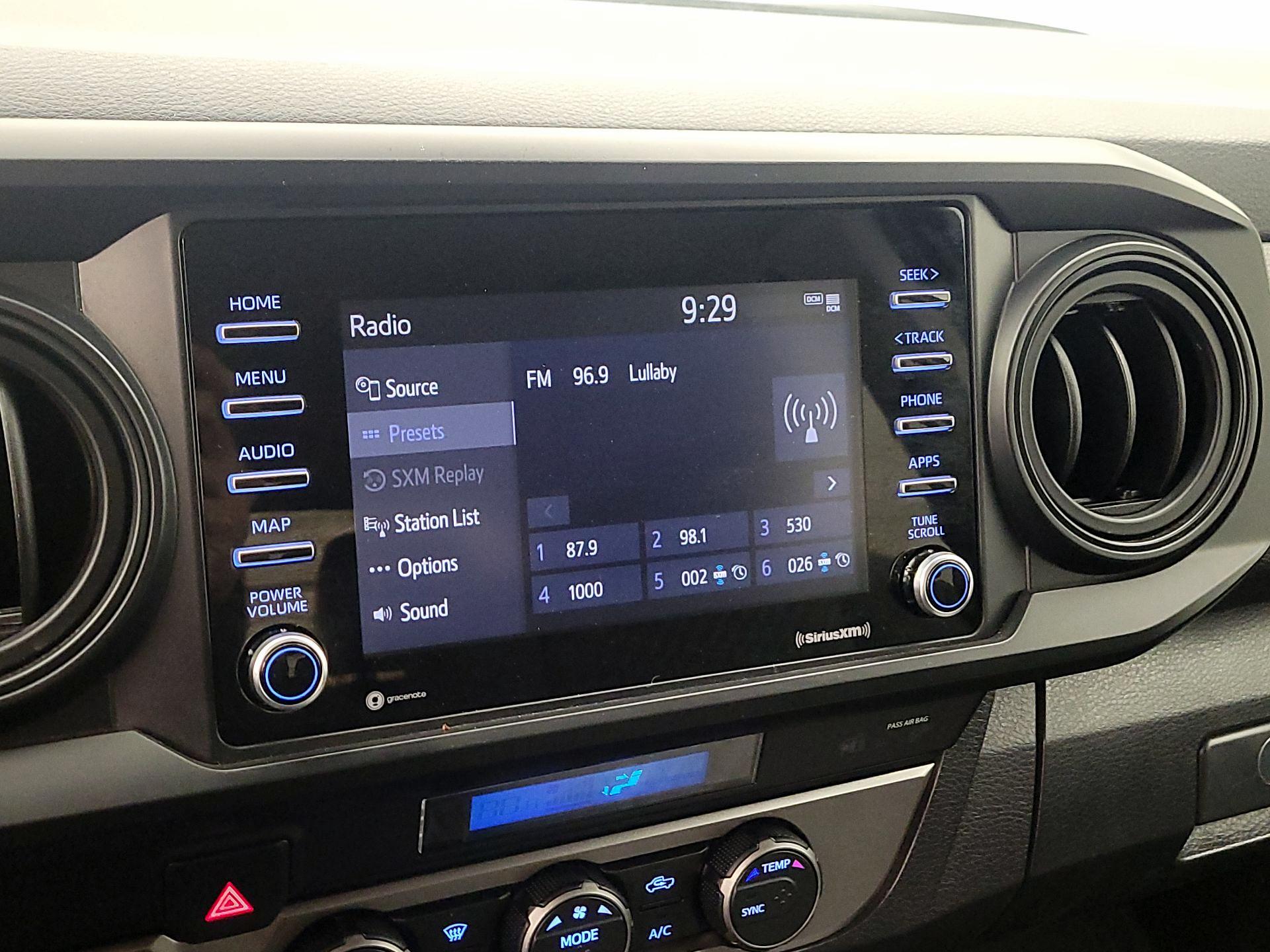 Thumbnail: 2023 Toyota Tacoma - 15