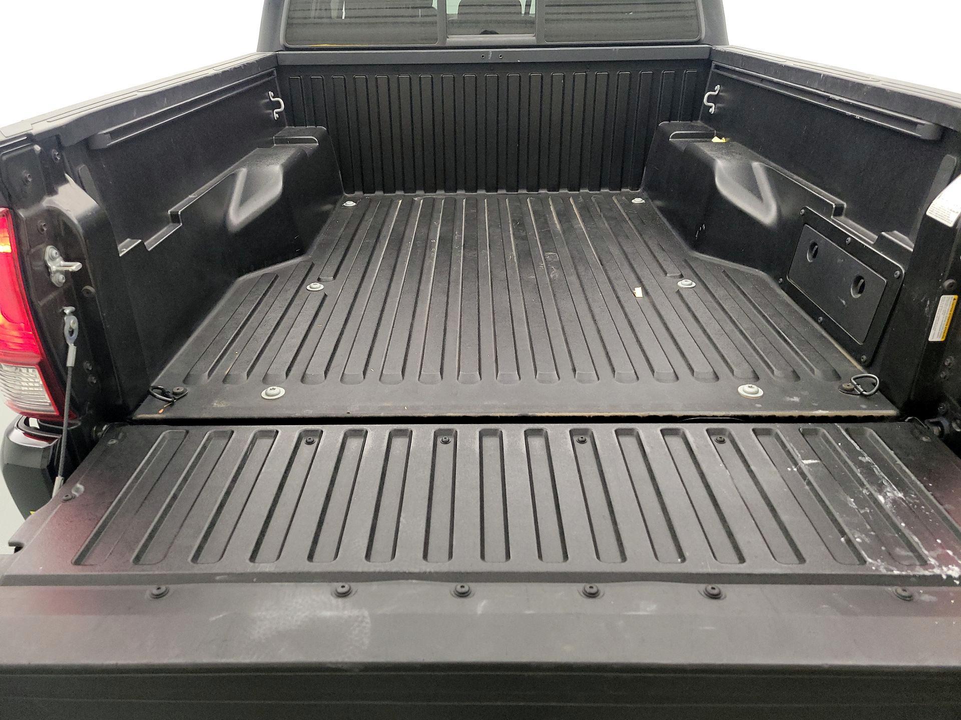 Thumbnail: 2023 Toyota Tacoma - 20