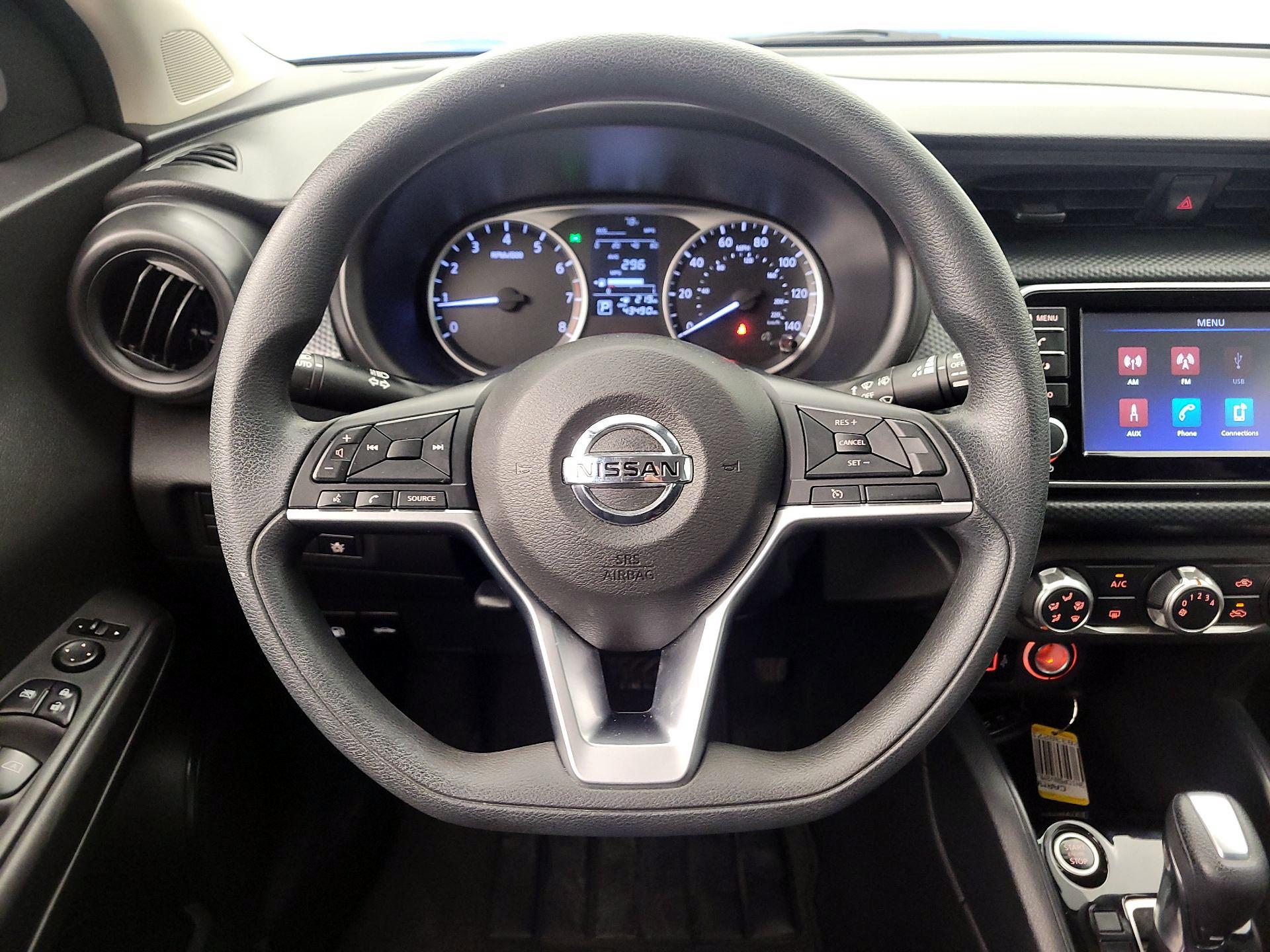 Thumbnail: 2021 Nissan Kicks - 10