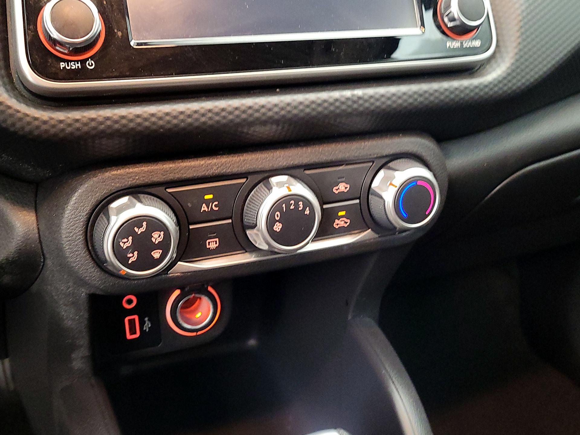 Thumbnail: 2021 Nissan Kicks - 16