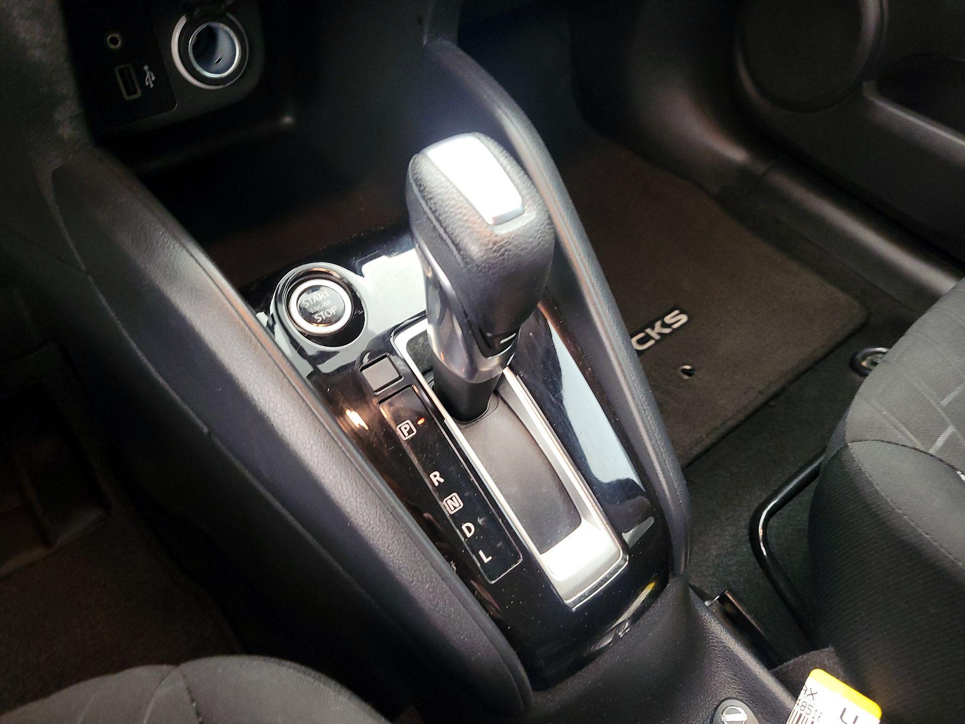 Thumbnail: 2021 Nissan Kicks - 17