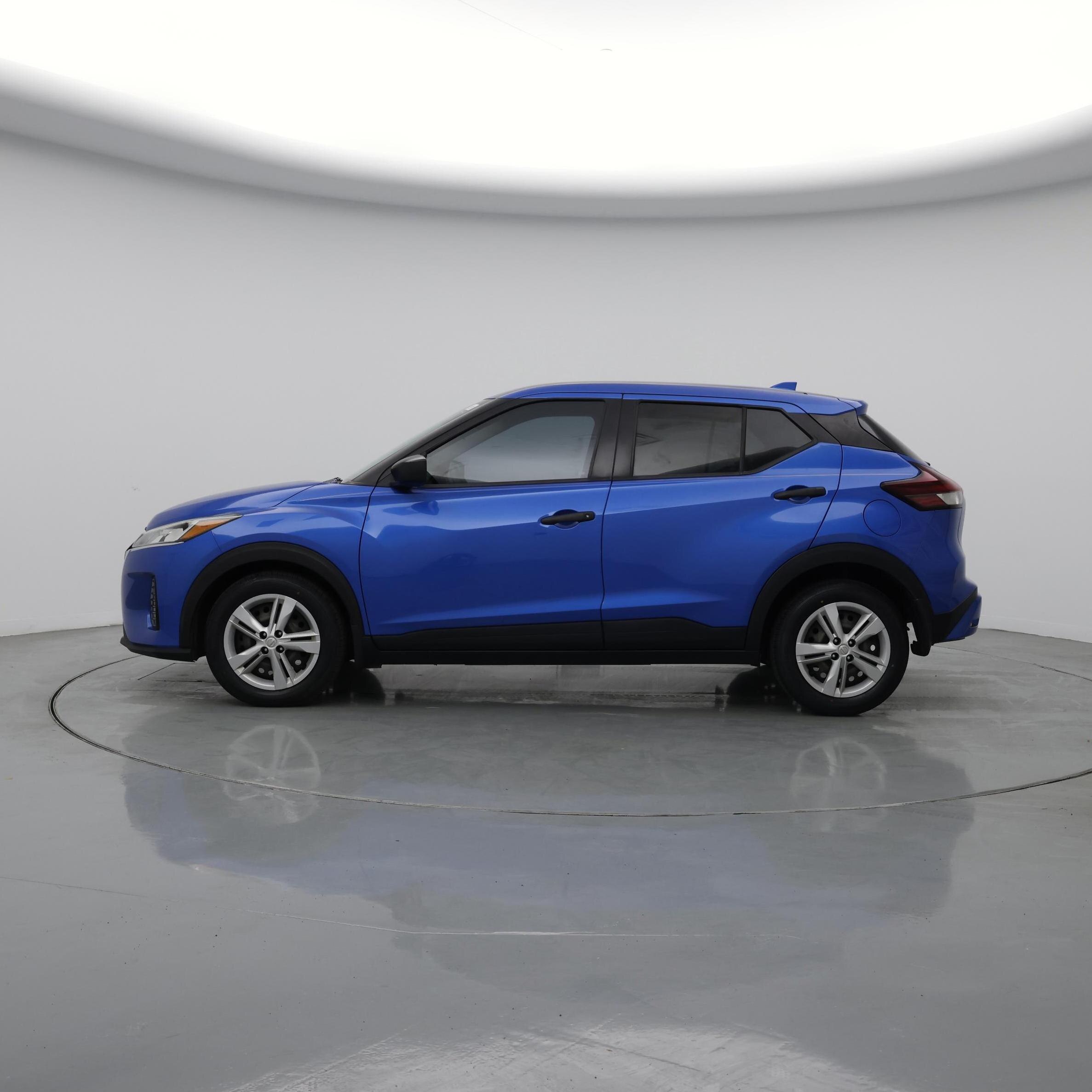 Thumbnail: 2021 Nissan Kicks - 3