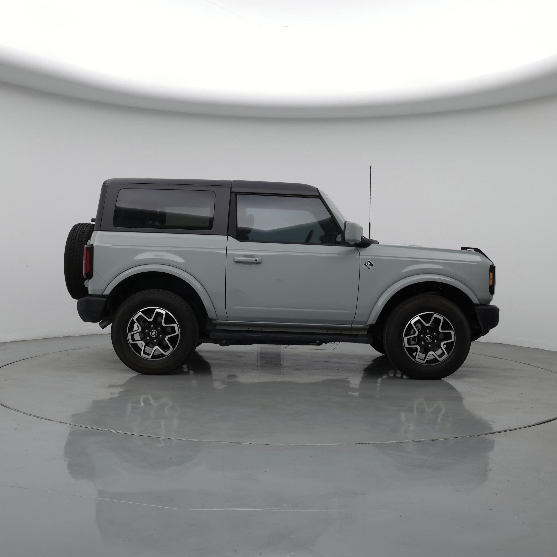 Thumbnail: 2023 Ford Bronco - 7