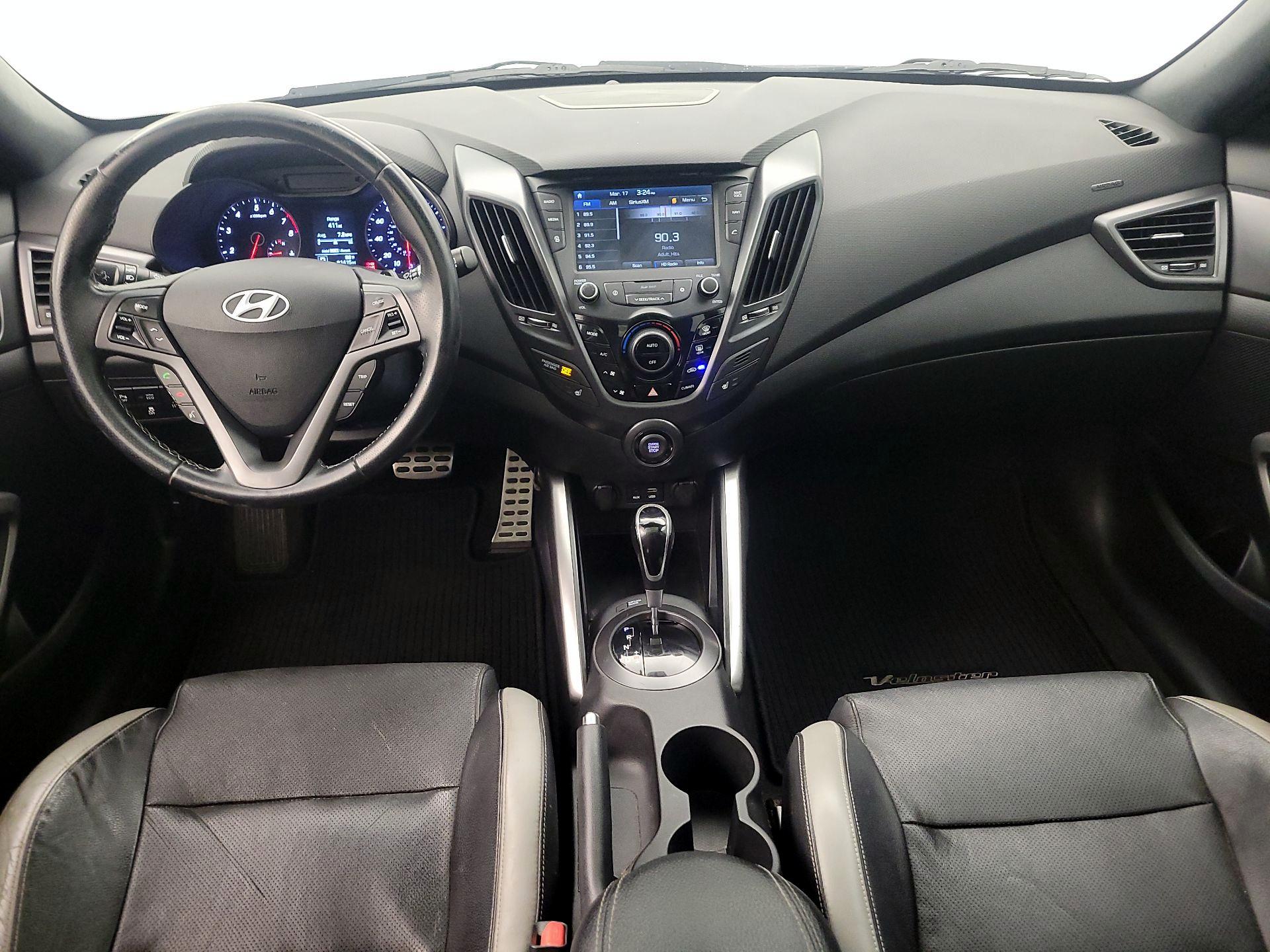 Thumbnail: 2016 Hyundai Veloster - 9