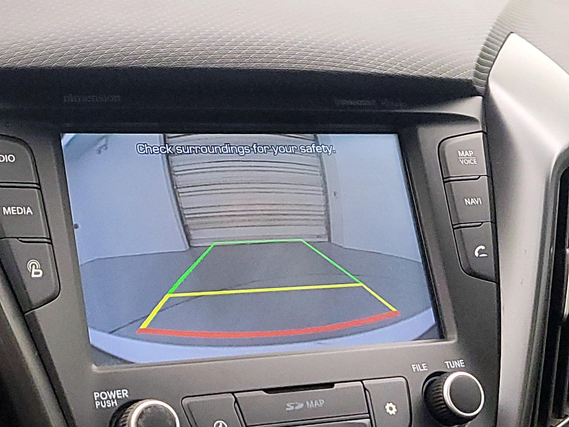 Thumbnail: 2016 Hyundai Veloster - 15