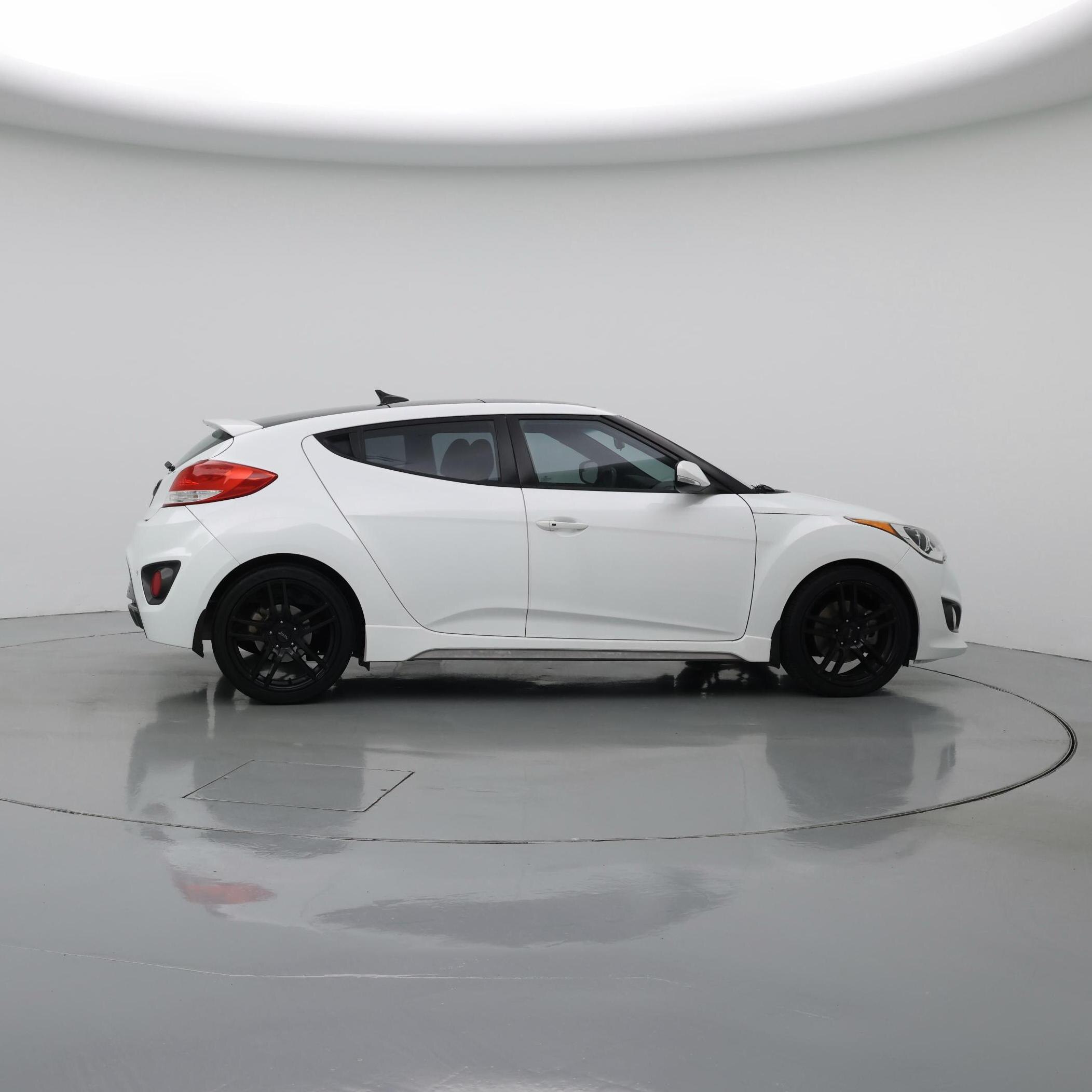 Thumbnail: 2016 Hyundai Veloster - 7