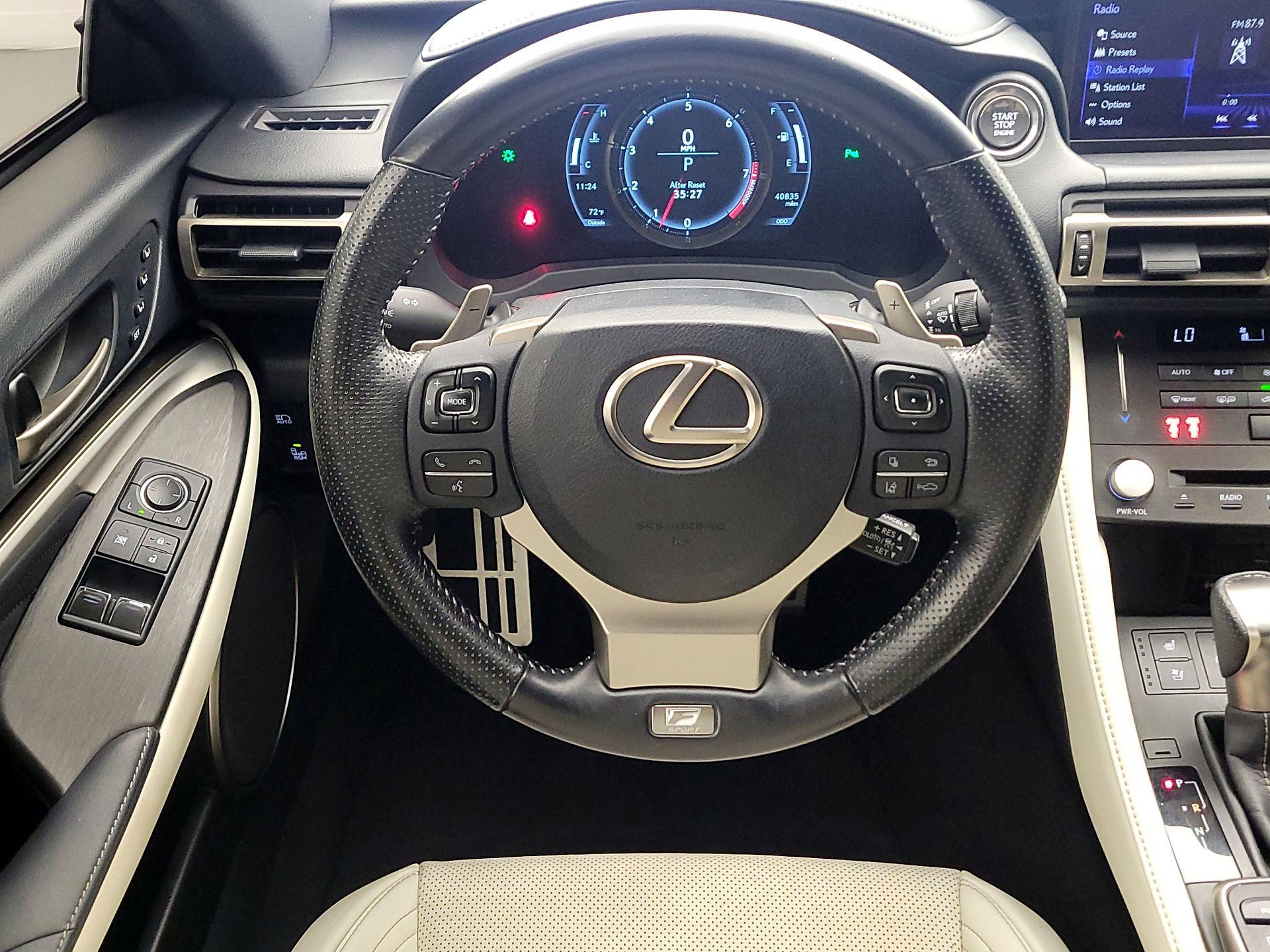 Thumbnail: 2019 Lexus RC - 10