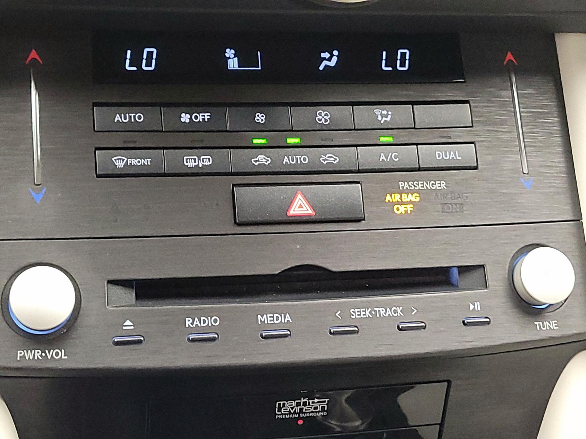 Thumbnail: 2019 Lexus RC - 16