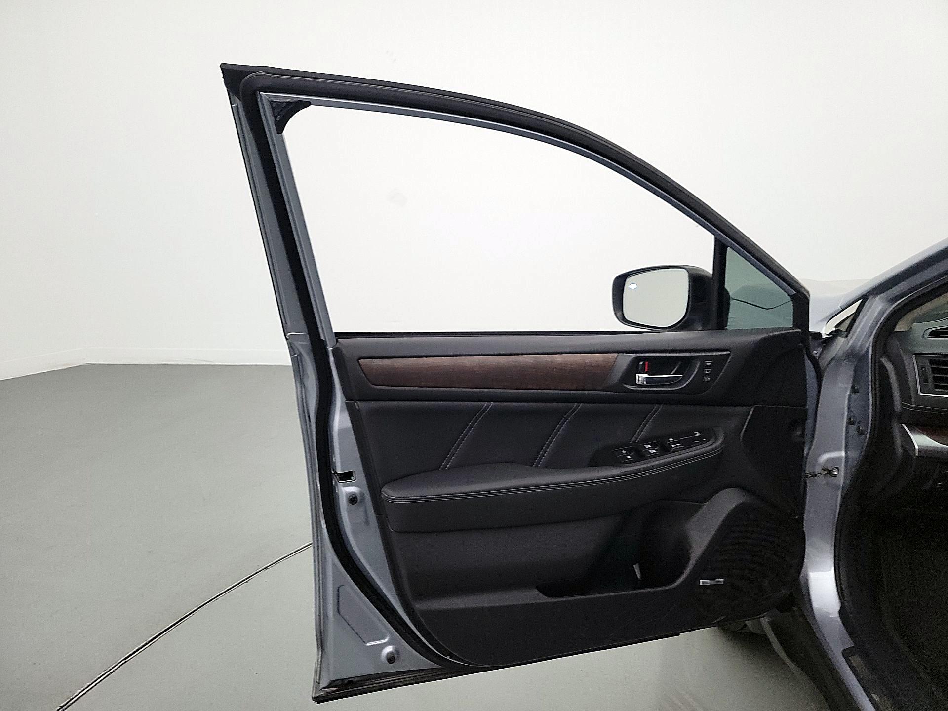 Thumbnail: 2019 Subaru Outback - 12