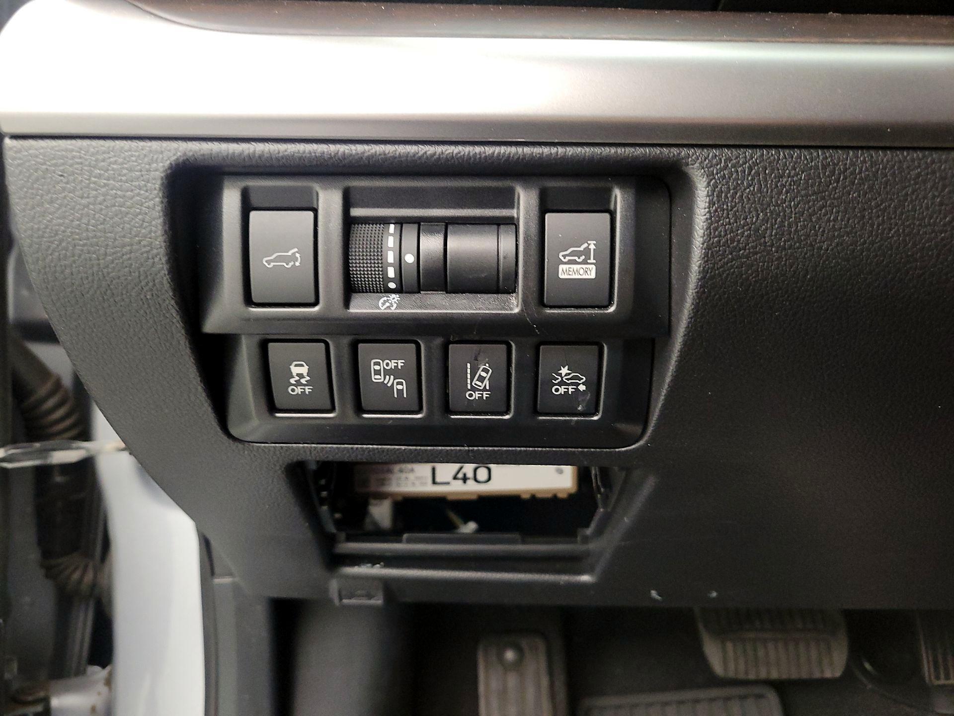 Thumbnail: 2019 Subaru Outback - 13