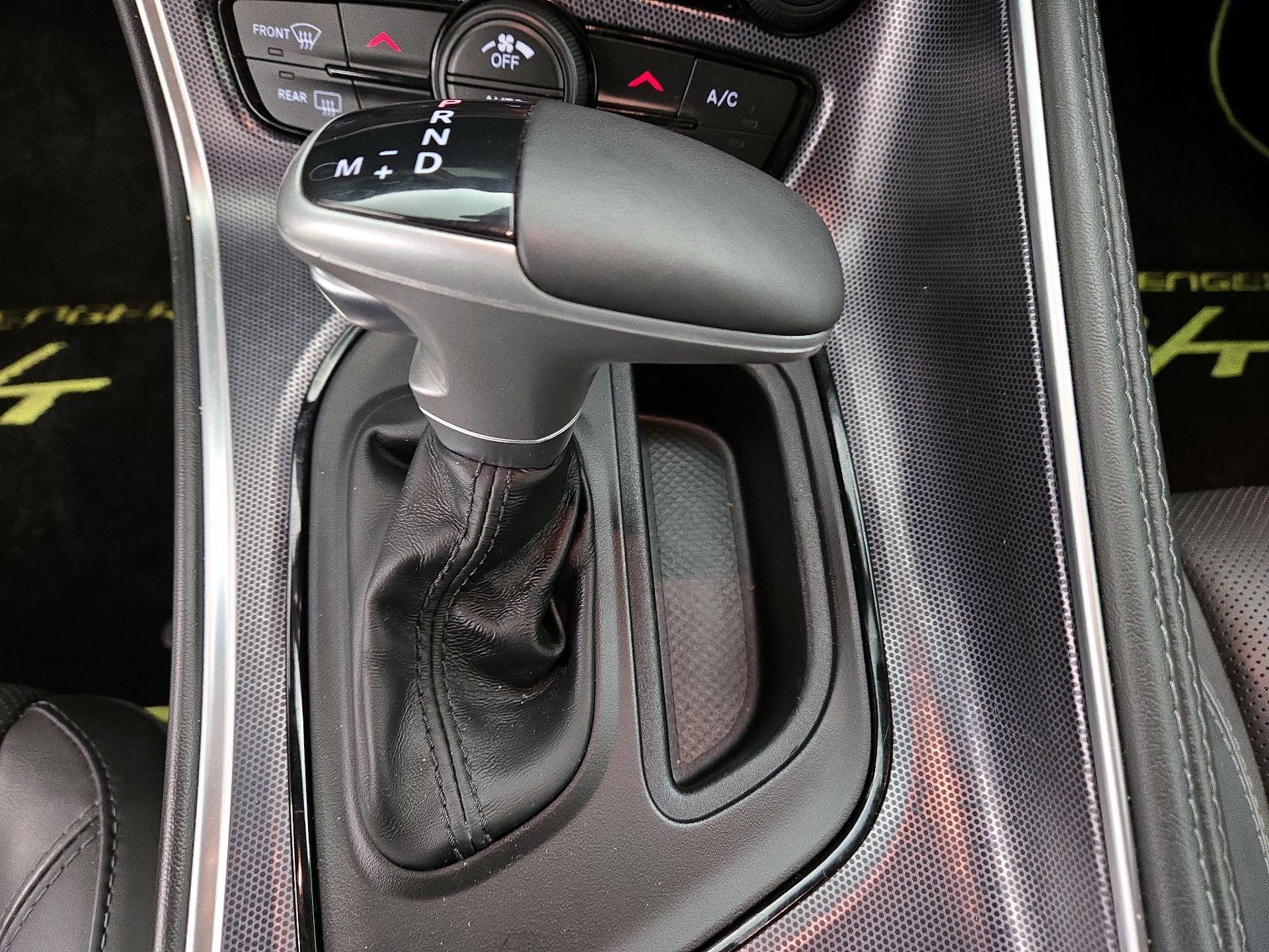 Thumbnail: 2015 Dodge Challenger - 18