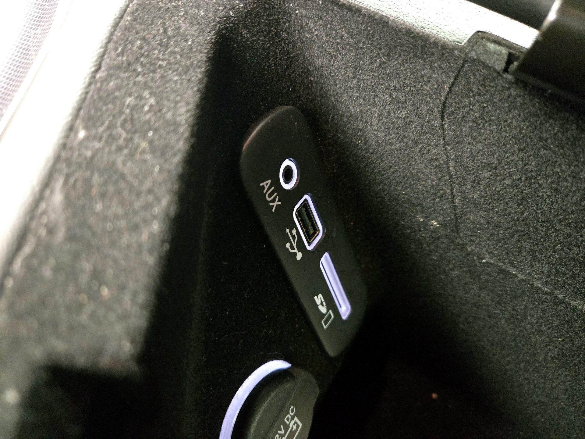 Thumbnail: 2015 Dodge Challenger - 19