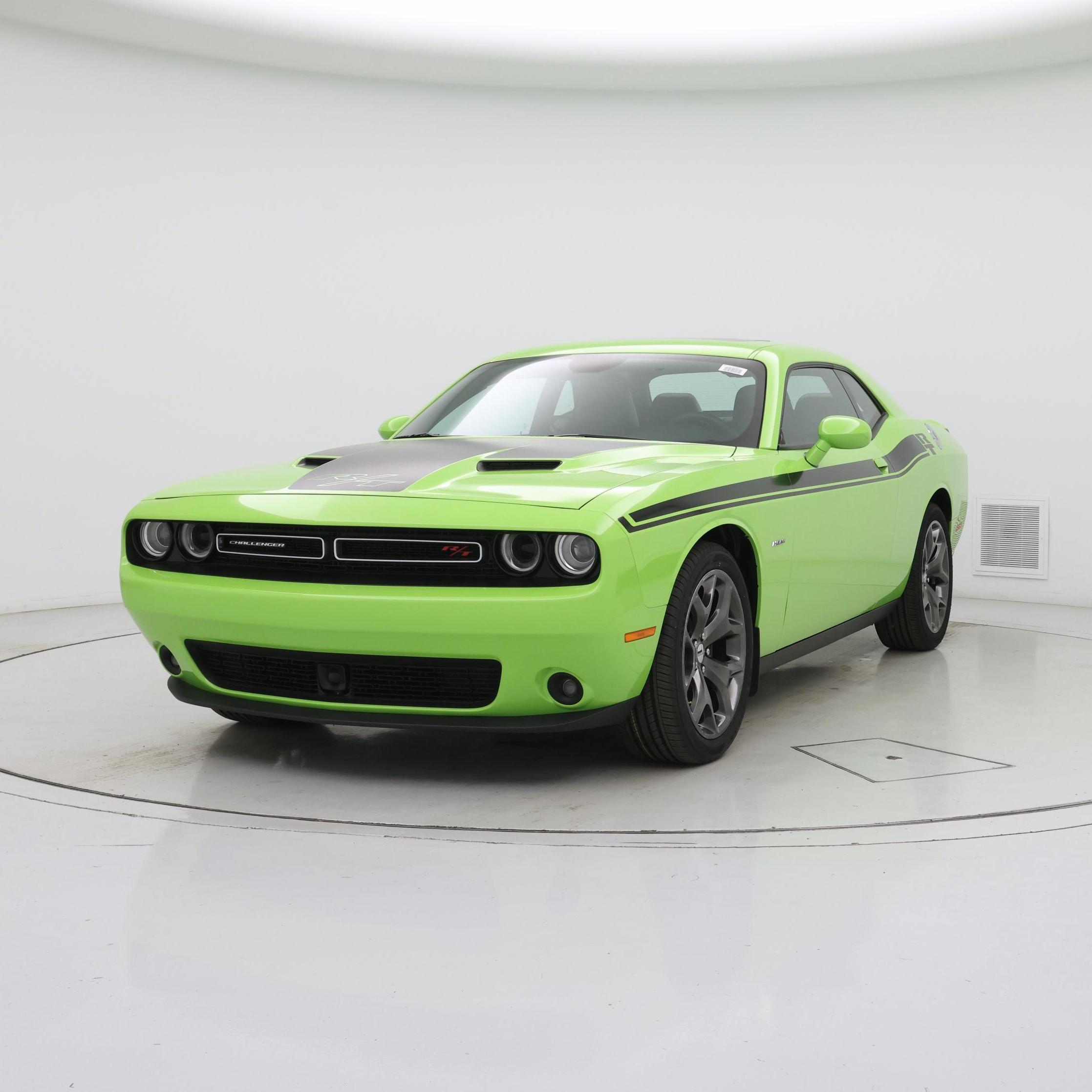 Thumbnail: 2015 Dodge Challenger - 4