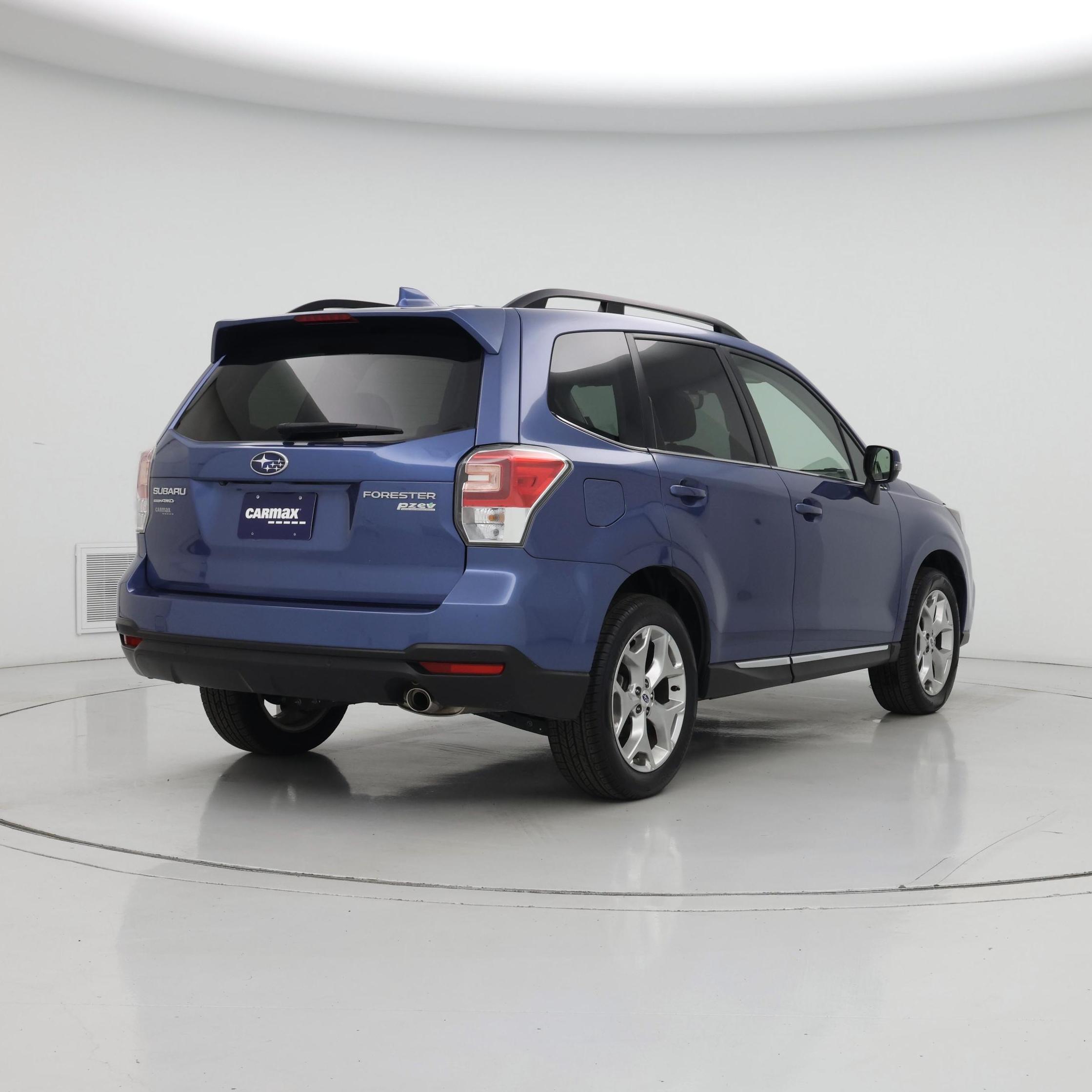 Thumbnail: 2017 Subaru Forester - 8