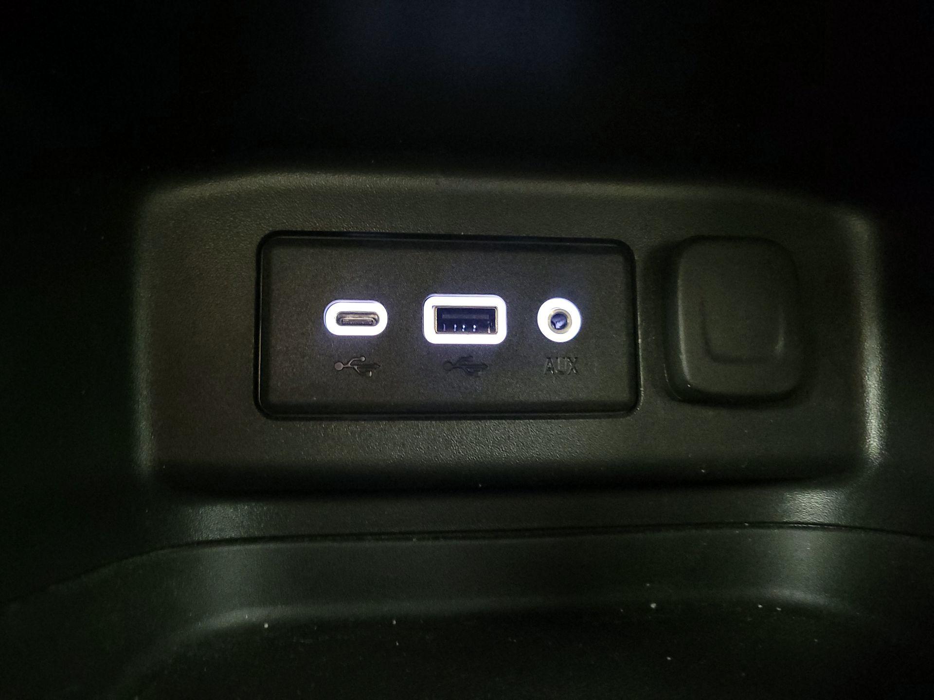 Thumbnail: 2023 Chevrolet Equinox - 18