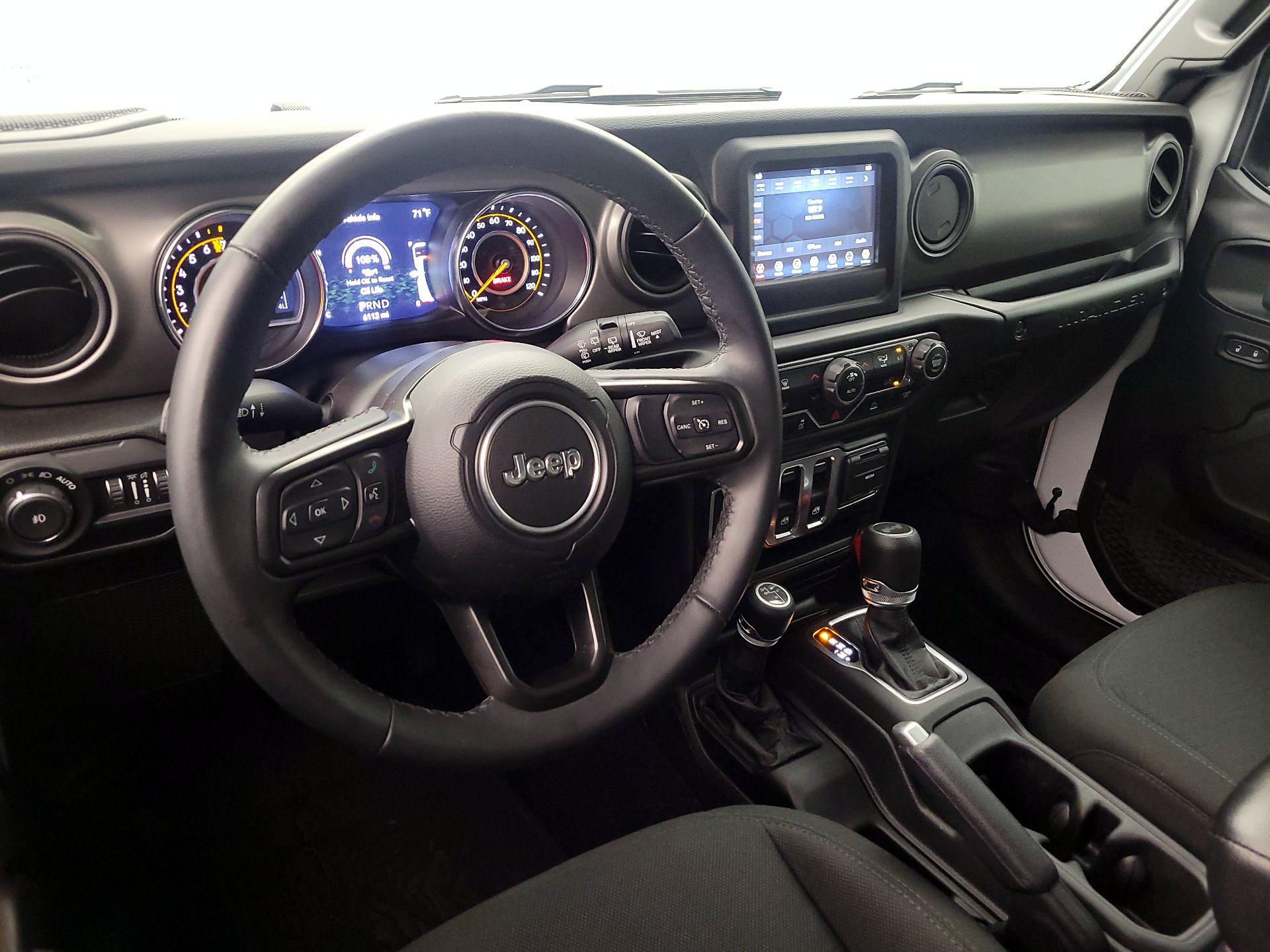 Thumbnail: 2022 Jeep Wrangler - 9