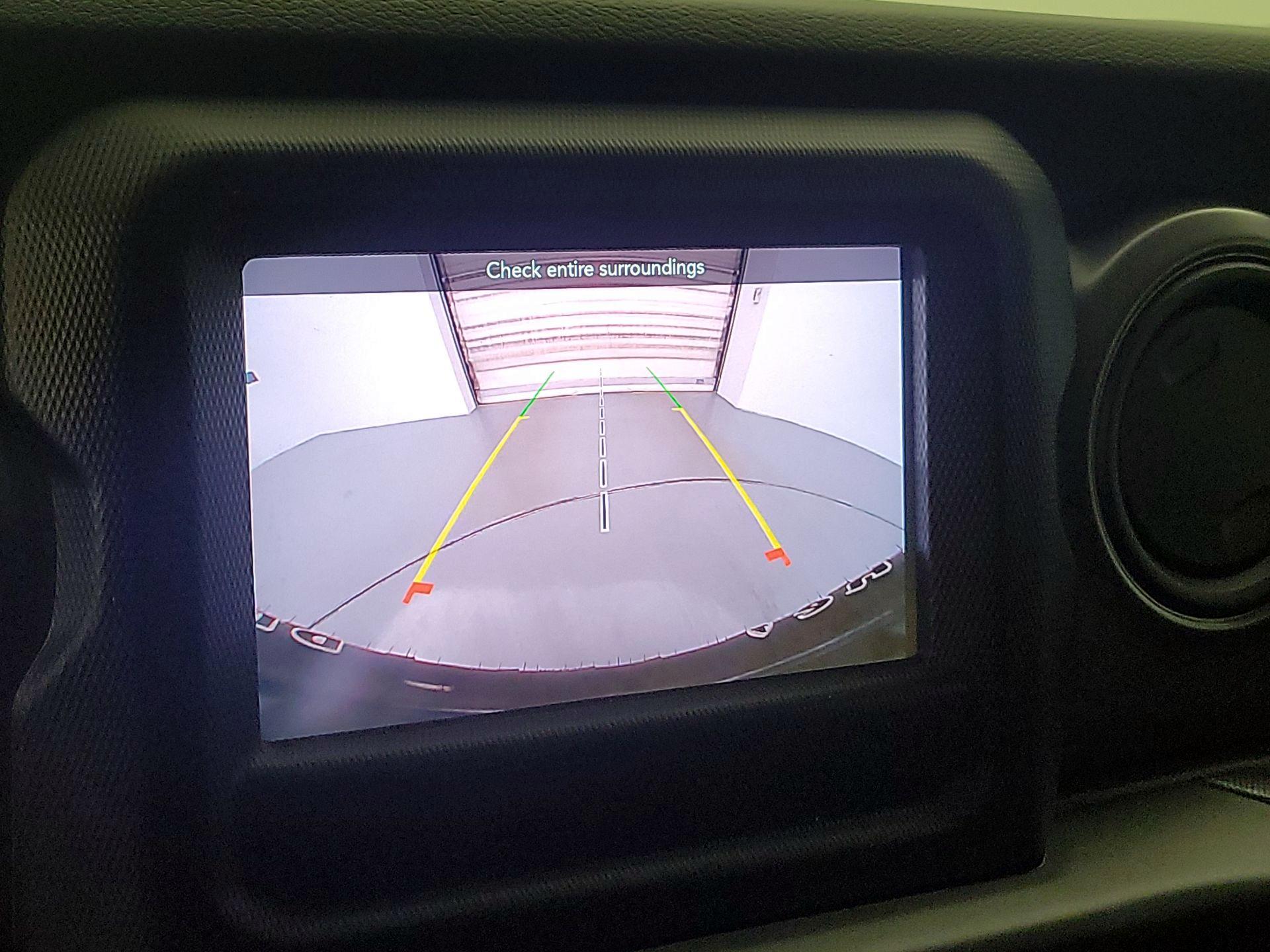 Thumbnail: 2022 Jeep Wrangler - 14