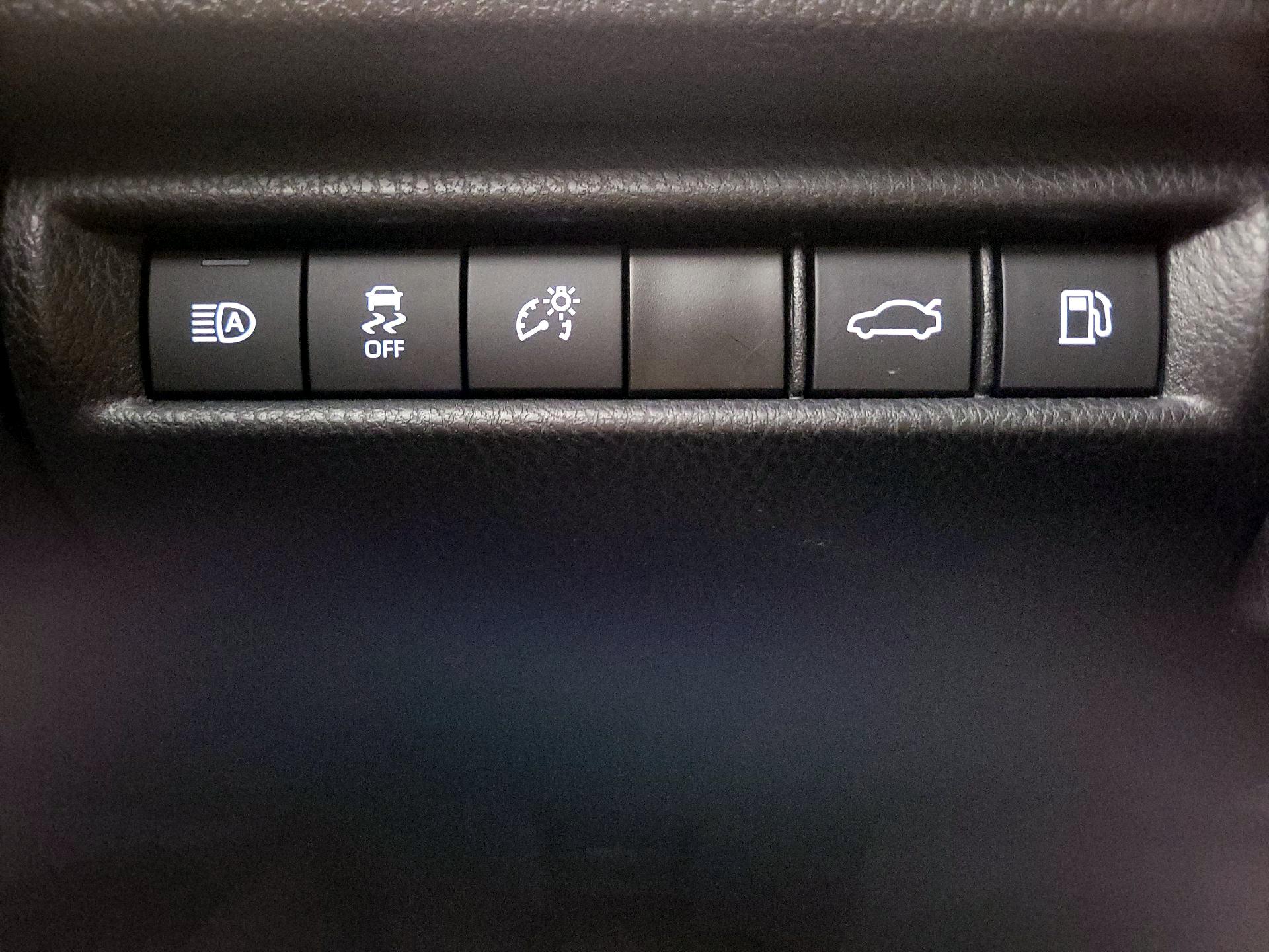 Thumbnail: 2025 Toyota Camry - 13