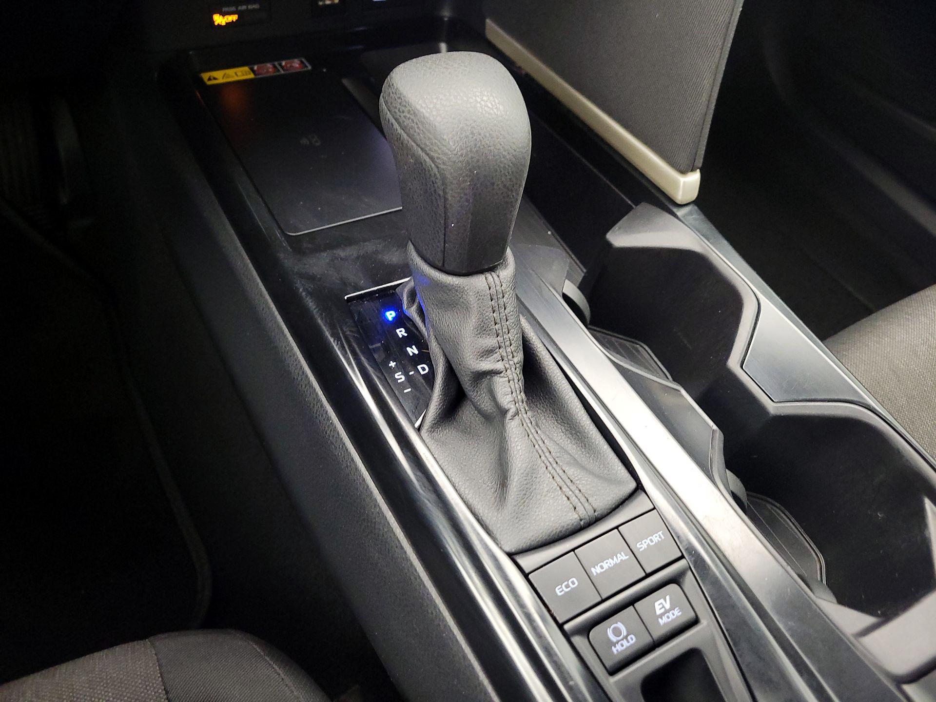 Thumbnail: 2025 Toyota Camry - 17