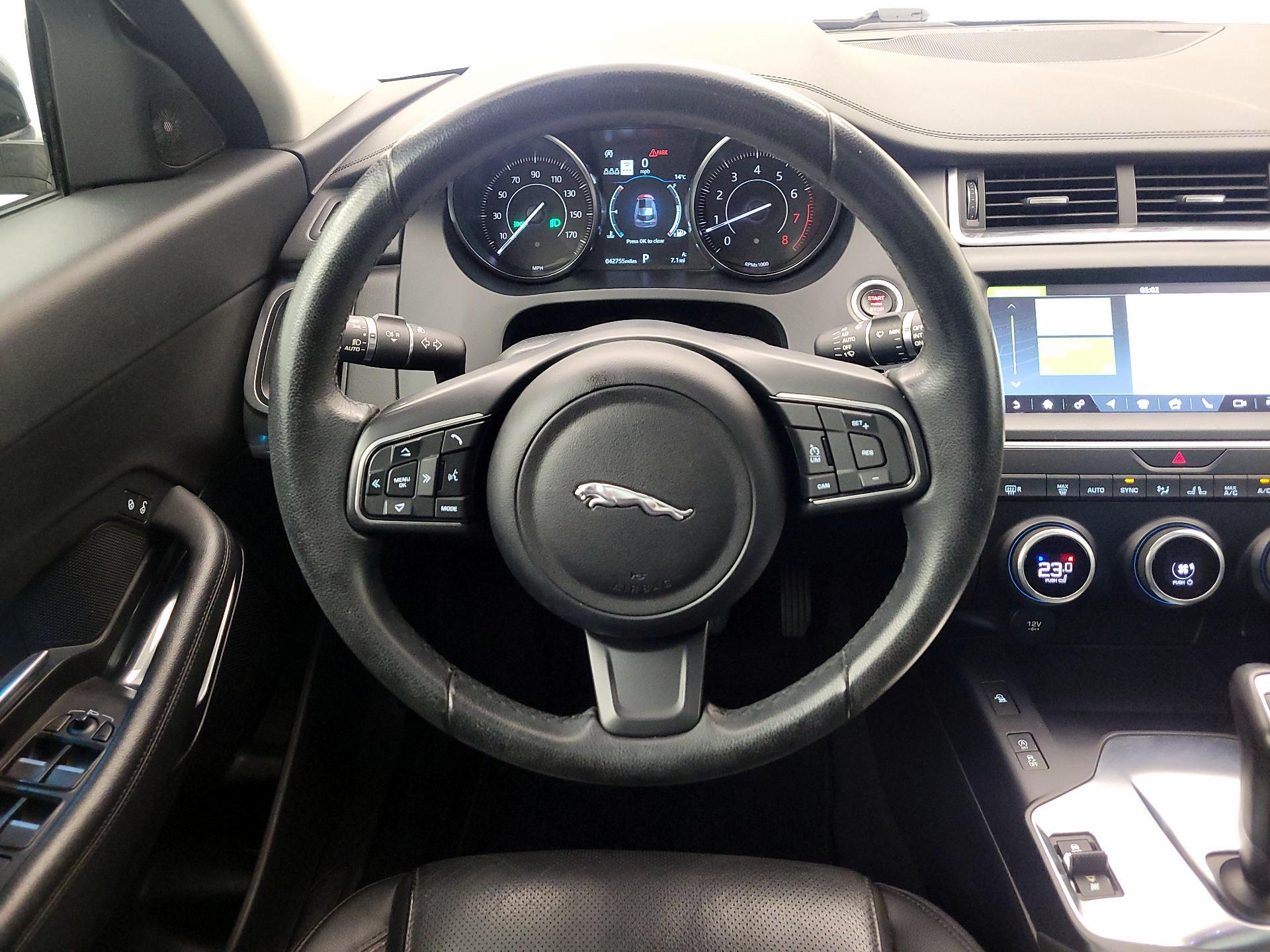 Thumbnail: 2020 Jaguar E-Pace - 10