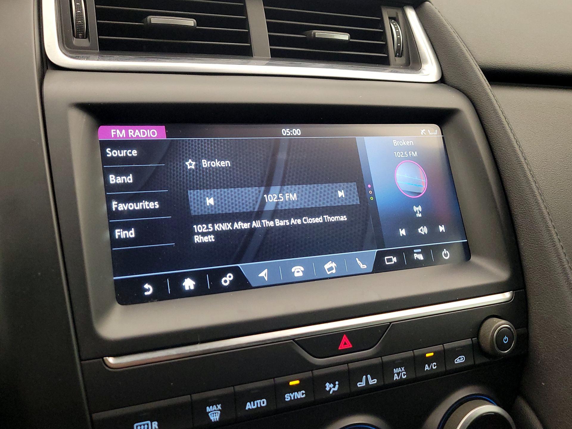 Thumbnail: 2020 Jaguar E-Pace - 16