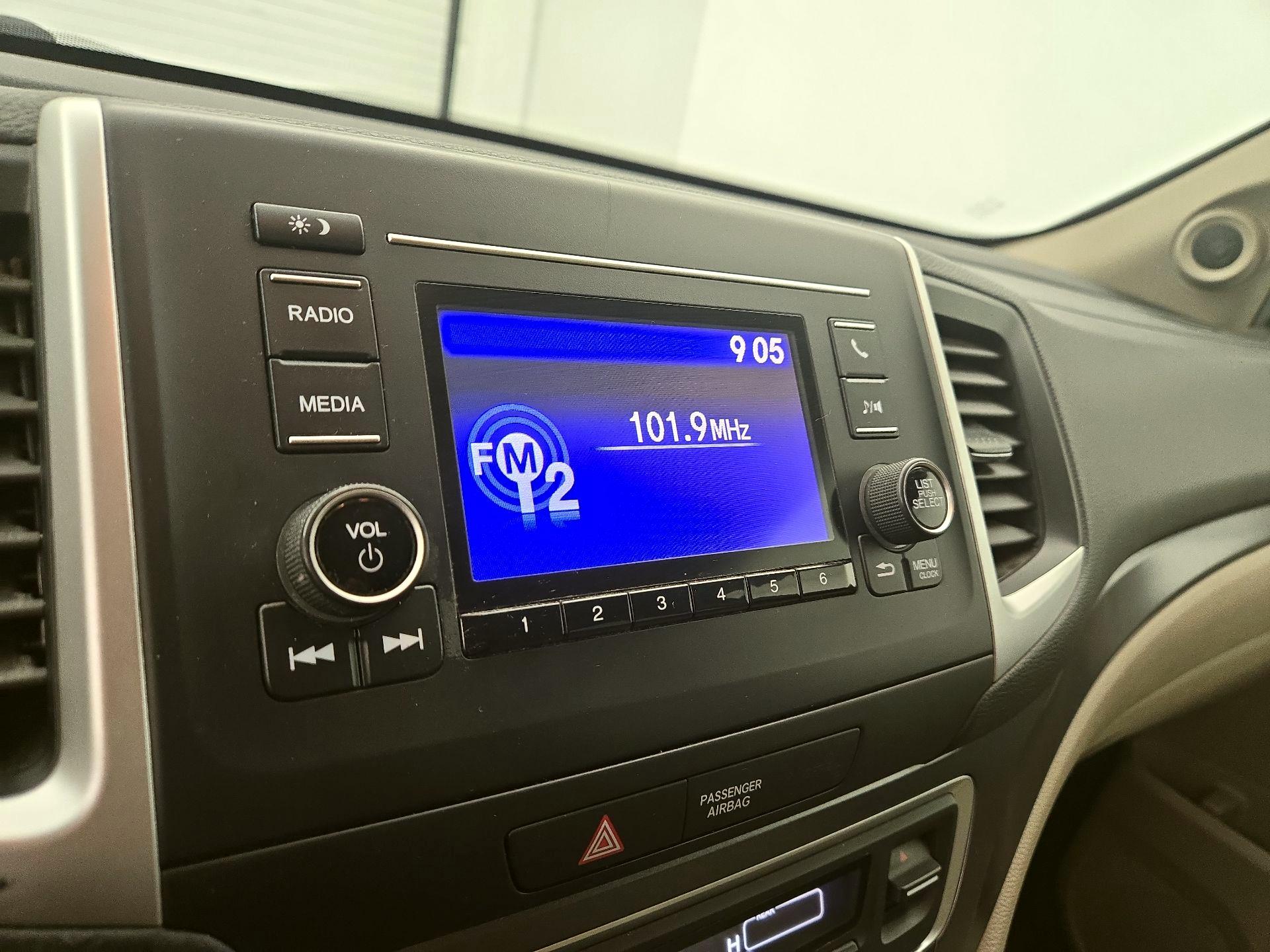 Thumbnail: 2018 Honda Pilot - 15