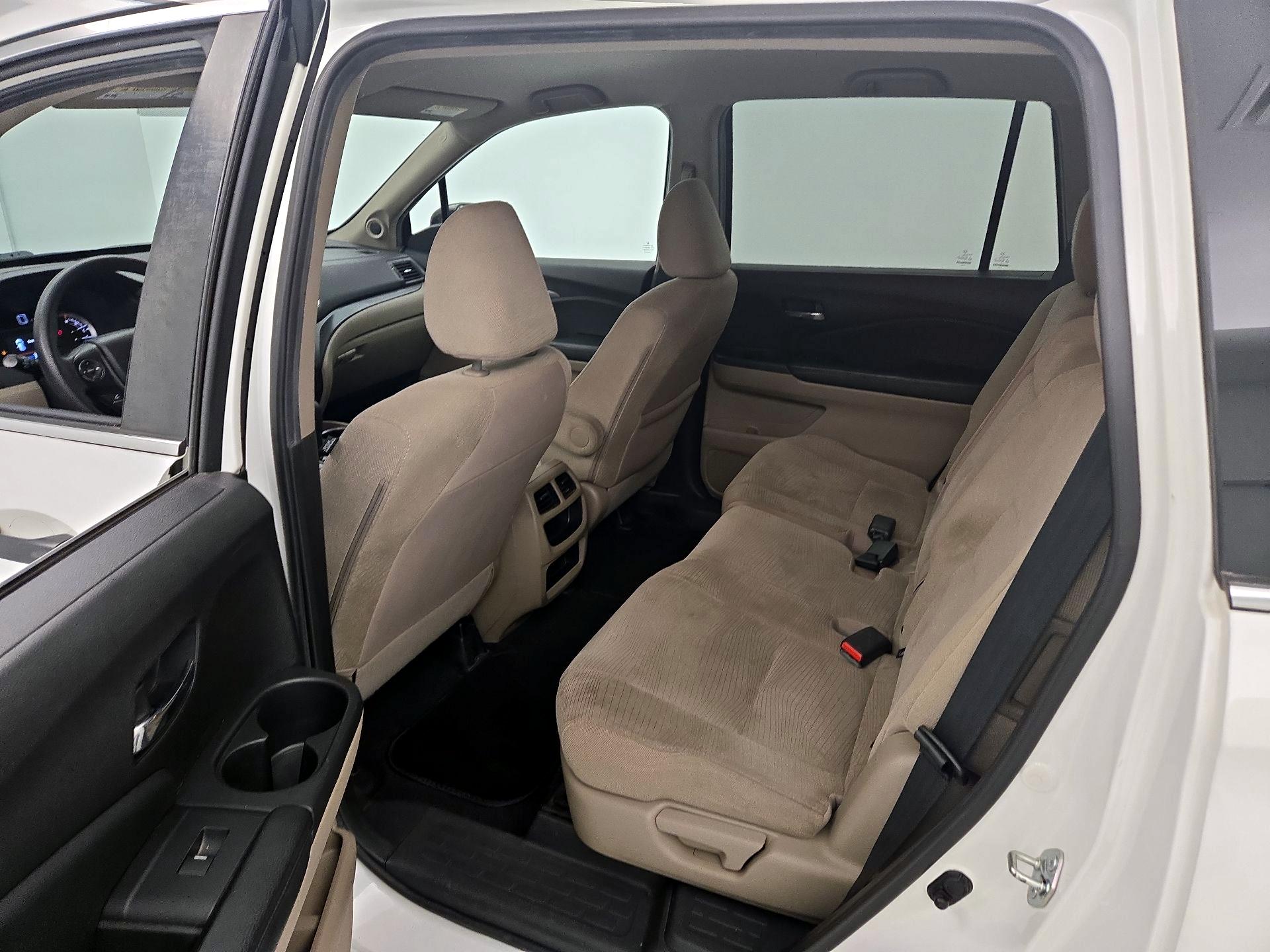 Thumbnail: 2018 Honda Pilot - 19