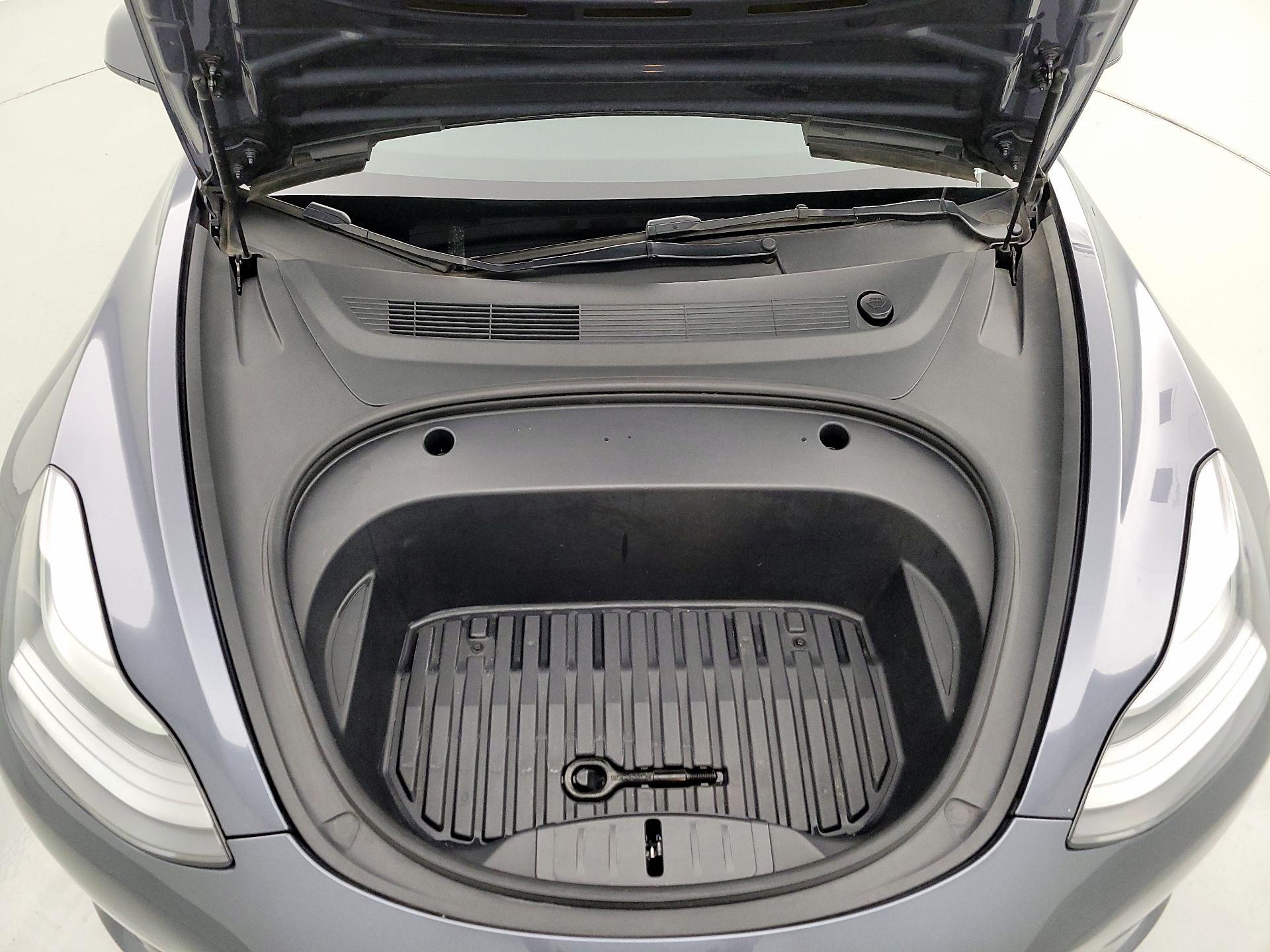 Thumbnail: 2022 Tesla Model 3 - 20